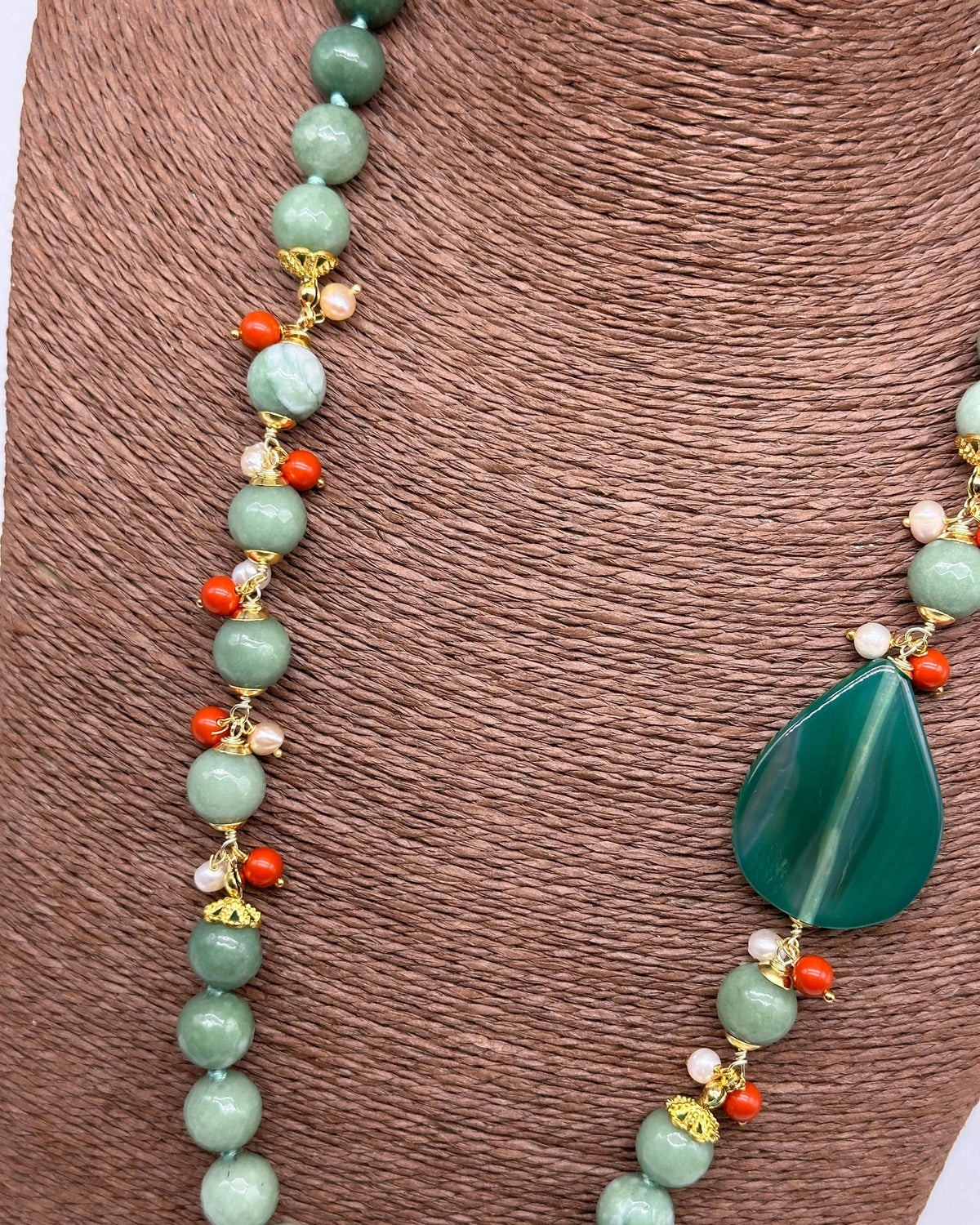 Collana Artigianale Pietre Verde, Corallo e Perle bianche V.4 DD CERAMICHE SICILIANE