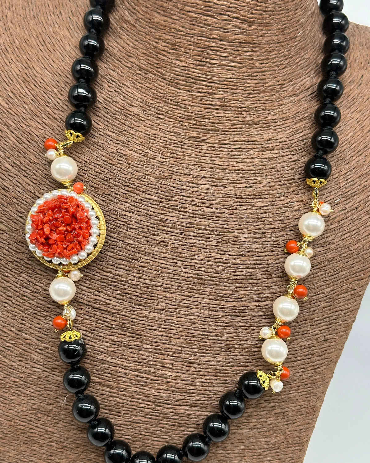 Collana Ceramica di Caltagirone Medaglione Corallo e Perle V.4 DD CERAMICHE SICILIANE