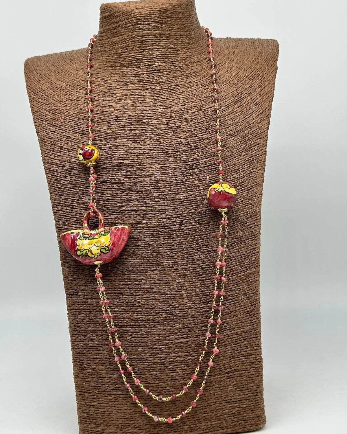 Collana Coffa Siciliana decorata Bordeaux Ceramica di Caltagirone - COLLANA