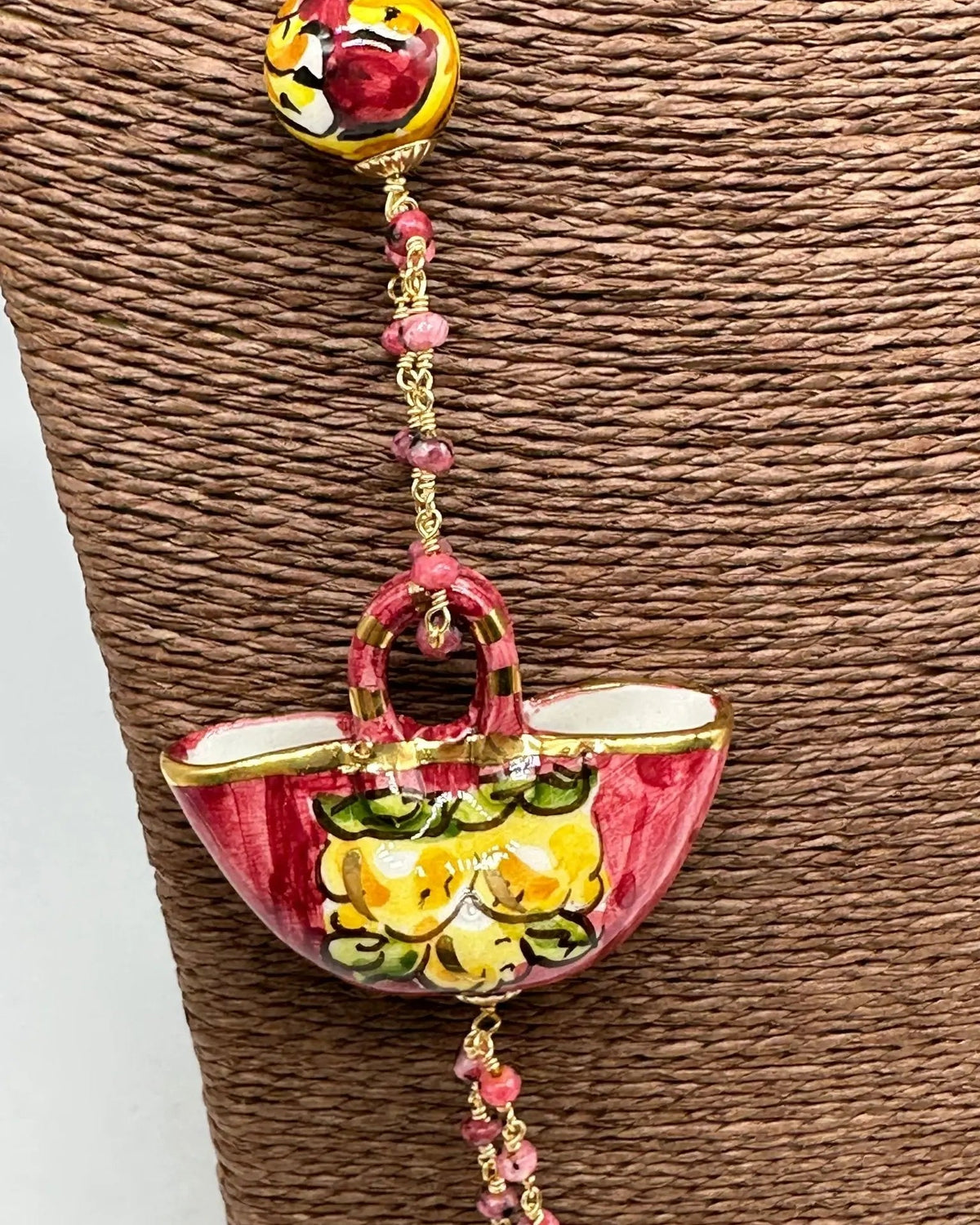 Collana Coffa Siciliana decorata Bordeaux Ceramica di Caltagirone - COLLANA