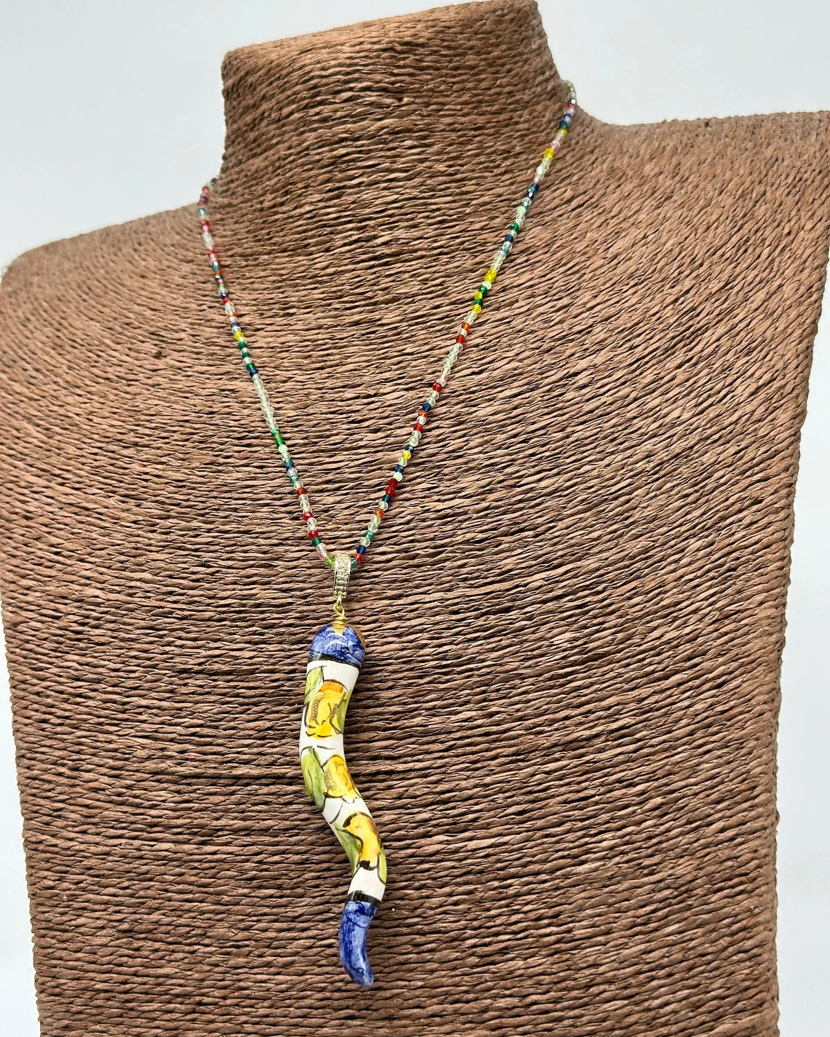 Collana Corno Portafotuna Ceramica Caltagirone, catena perle multicolor V.1 DD CERAMICHE SICILIANE