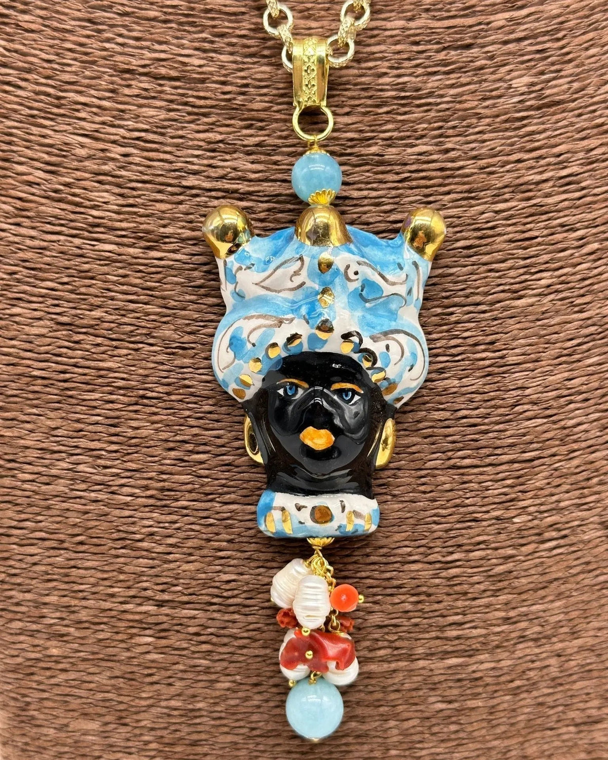 Collana Siciliana Testa di Moro Ceramica di Caltagirone Turbante Celeste Decorato Sfere Oro - COLLANA