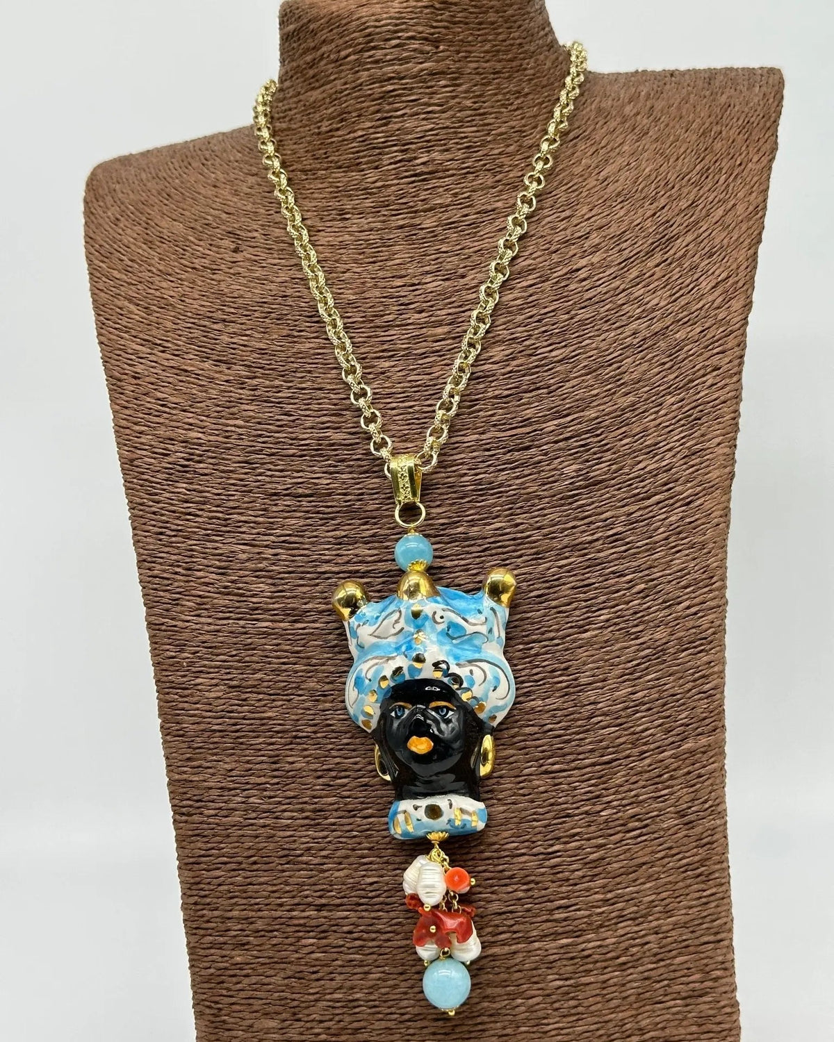 Collana Siciliana Testa di Moro Ceramica di Caltagirone Turbante Celeste Decorato Sfere Oro - COLLANA