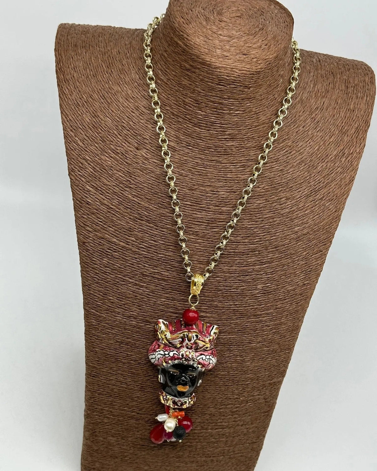 Collana Siciliana Testa di Moro Ceramica di Caltagirone Turbante Bordeaux Decorato dettagli Oro - COLLANA