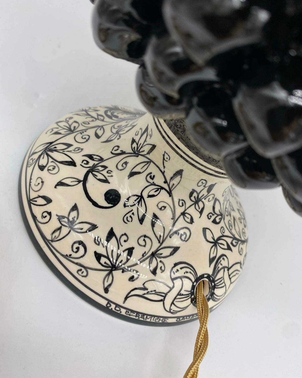 Lampada Pigna Ceramica Caltagirone cm H.30 Artigianale Nero Base Decorata DD CERAMICHE SICILIANE