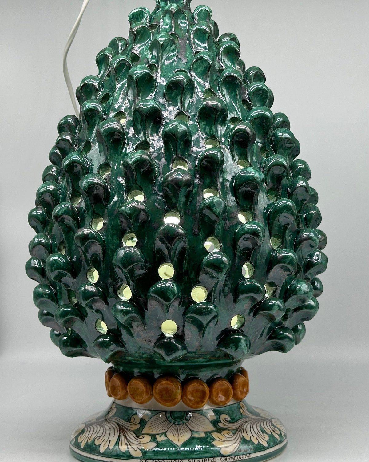 Lampada Pigna Gigante traforata Ceramica Caltagirone cm H.45 L.28 Artigianale Verde Rame Base Decorata
