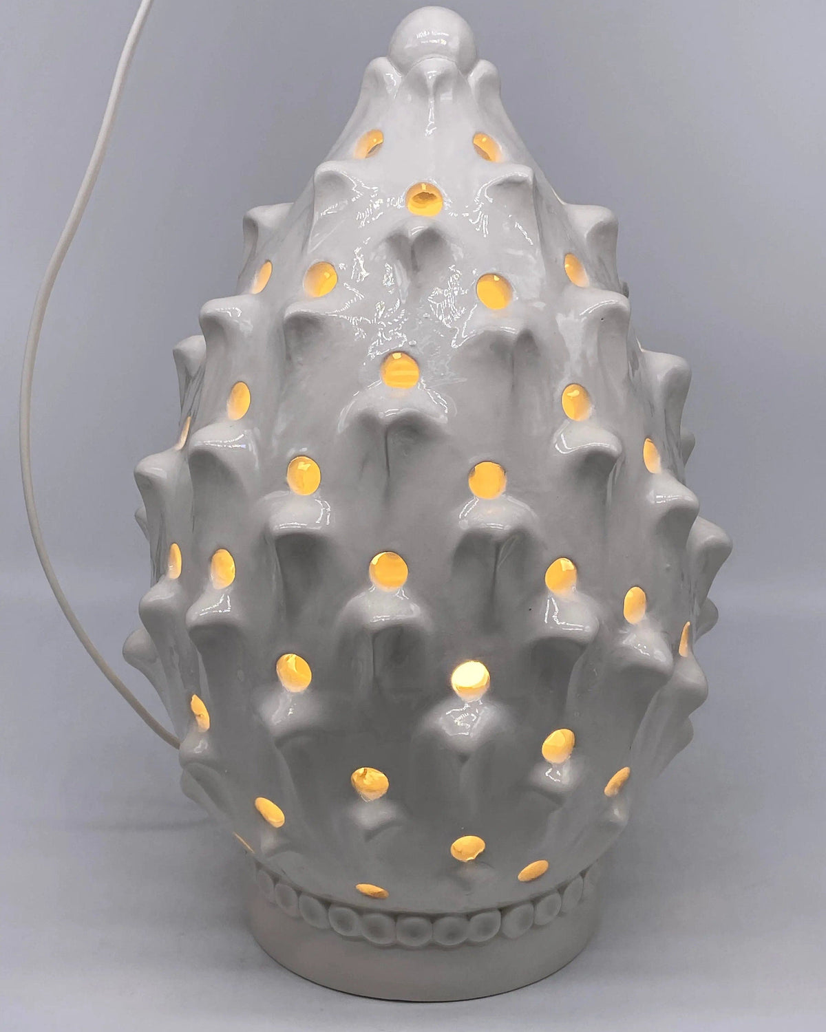 Lampada Pigna traforata Ceramica Caltagirone cm H.35 L.23 Artigianale Bianco DD CERAMICHE SICILIANE