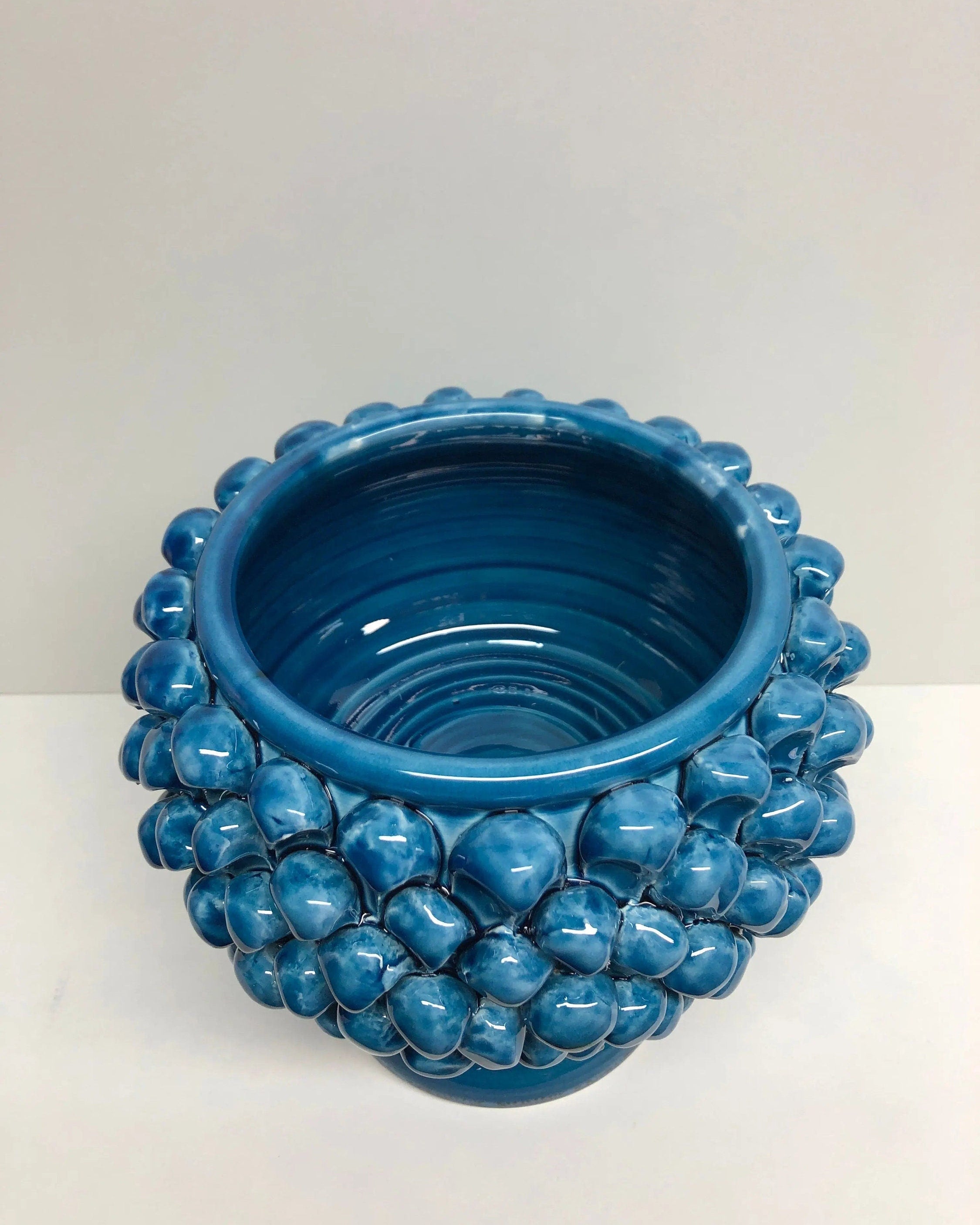 Portavaso Mezza Pigna Ceramica Caltagirone cm H.20 L.20 Artigianale Blu Cristallo DD CERAMICHE SICILIANE