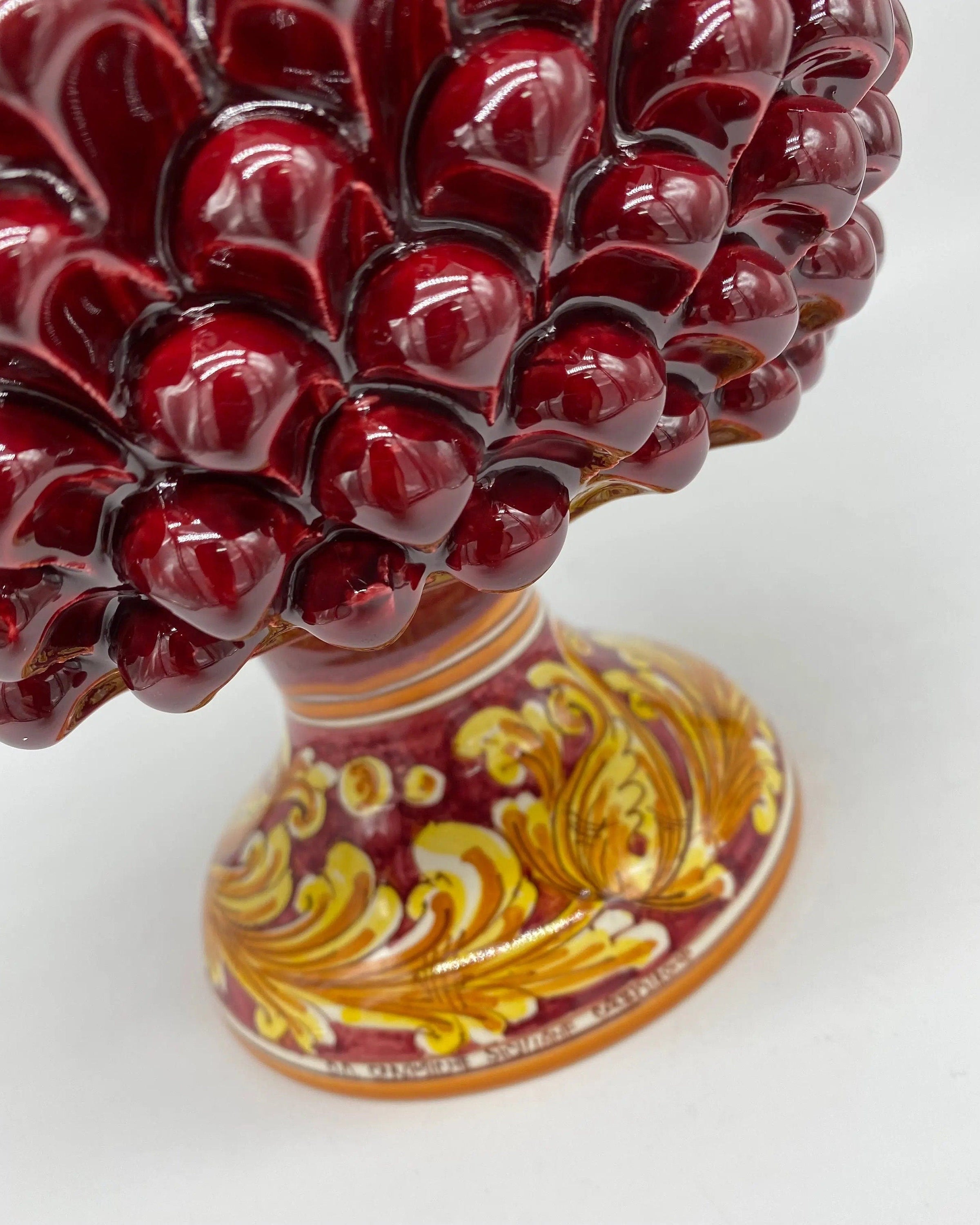 Portavaso Mezza Pigna Ceramica Caltagirone cm H.20 L.20 Artigianale Bordeaux Lucido Base Decorata DD CERAMICHE SICILIANE