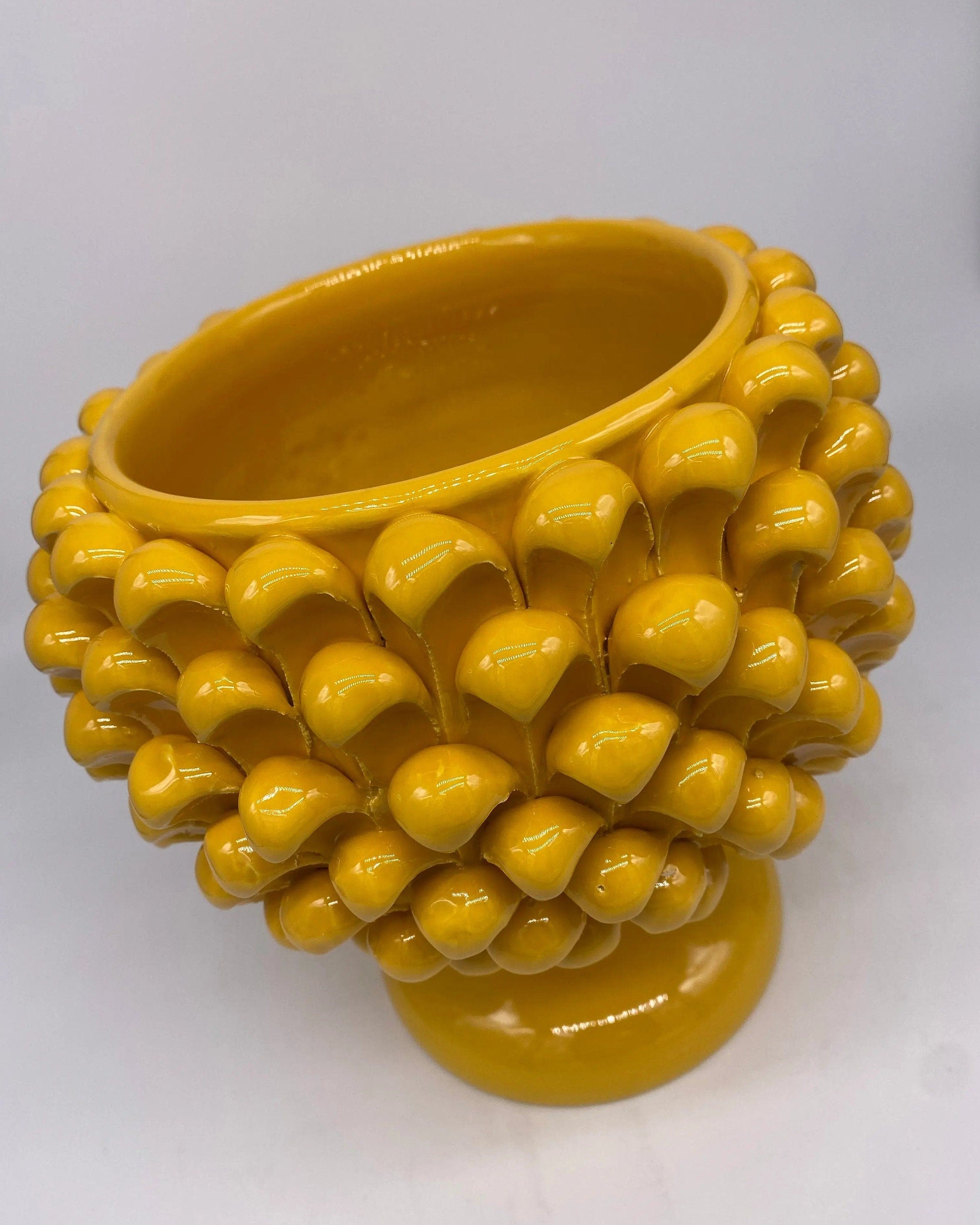 Portavaso Mezza Pigna Ceramica Caltagirone cm H.20 L.20 Artigianale Giallo DD CERAMICHE SICILIANE