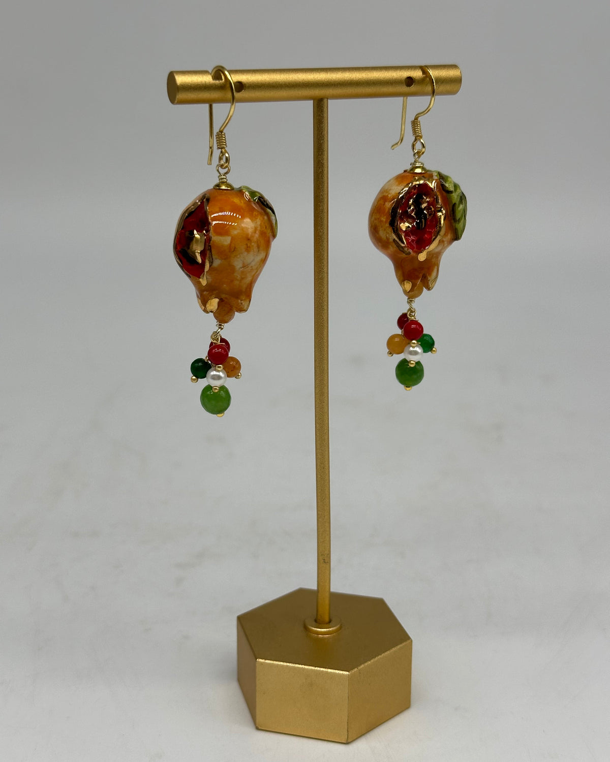 Orecchini Artigianali Melograni in Ceramica di Caltagirone pietre e corallo - ORECCHINI