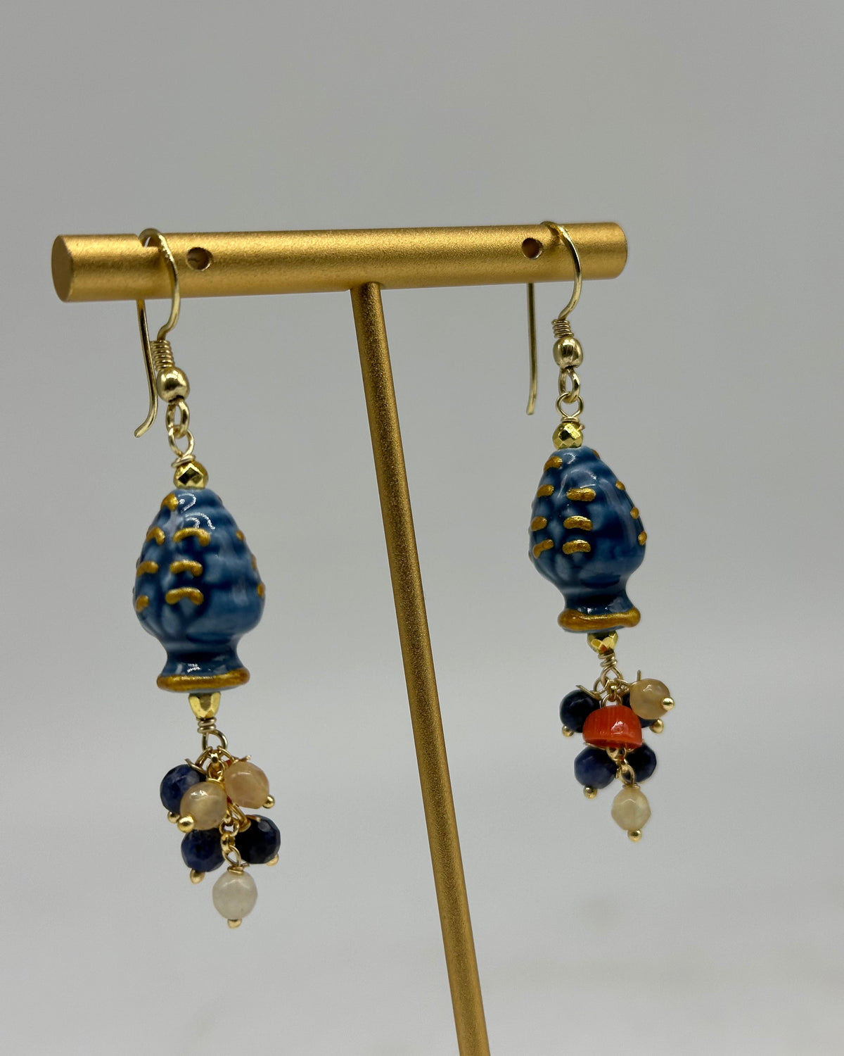 Orecchini Artigianali Pigna Blu Ceramica di Caltagirone pietre e perle - ORECCHINI