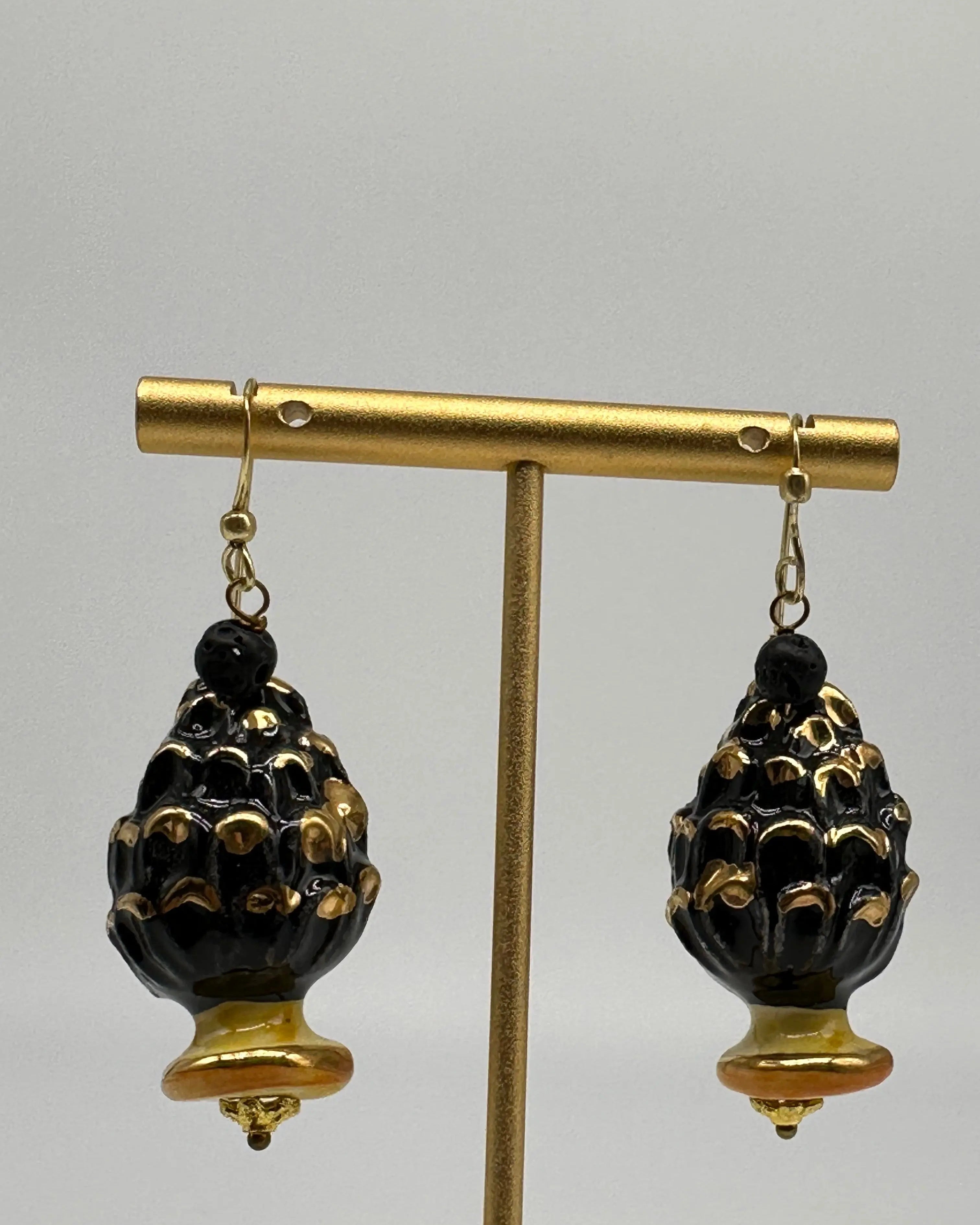 Orecchini Artigianali Pigna Nero Punte Oro Ceramica di Caltagirone DD CERAMICHE SICILIANE