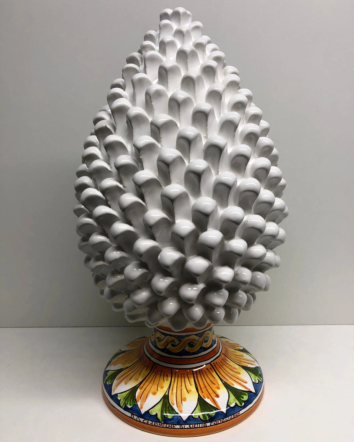 Pigna Ceramica Caltagirone cm H.40 Artigianale Bianco con Base Decorata DD CERAMICHE SICILIANE