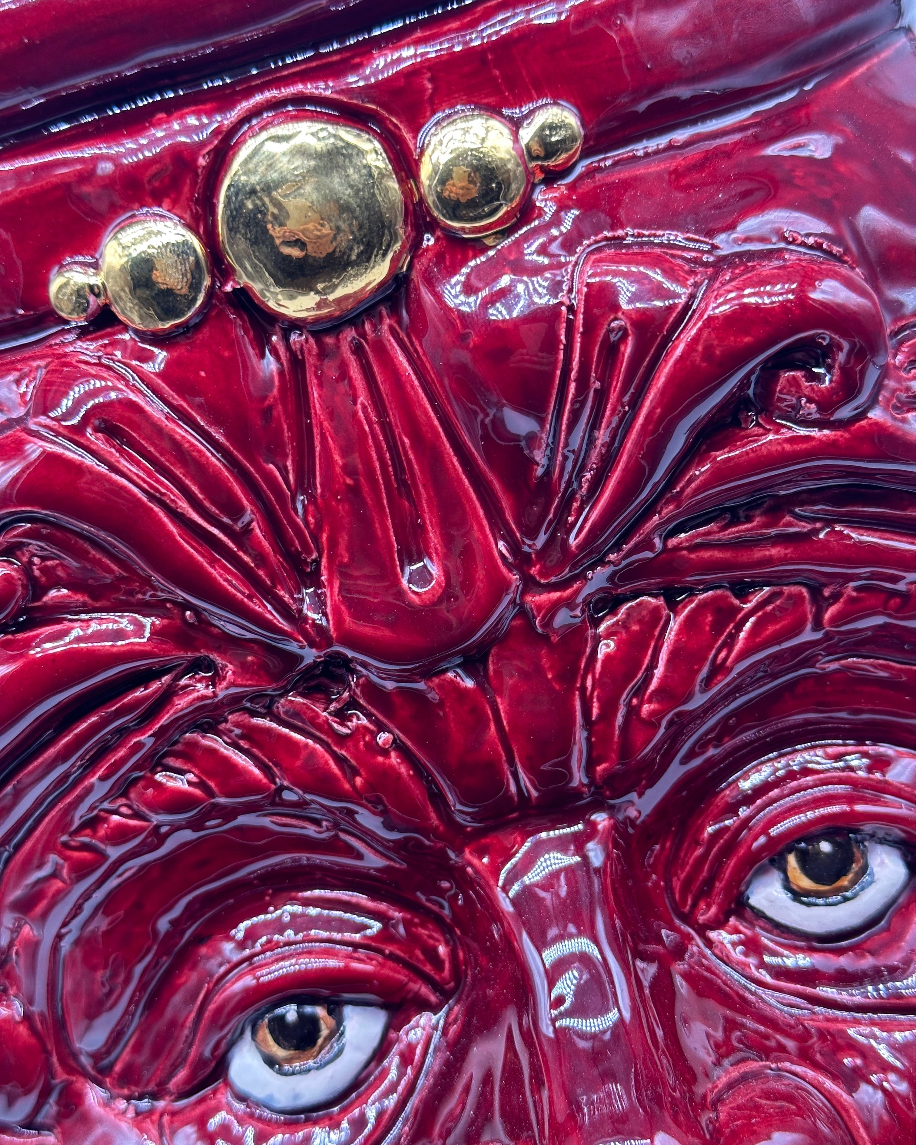 Testa Mitologica Uomo Ceramica Caltagirone cm H.35 L.25 Artigianale Bordeaux dettagli Oro - TESTA DI MORO