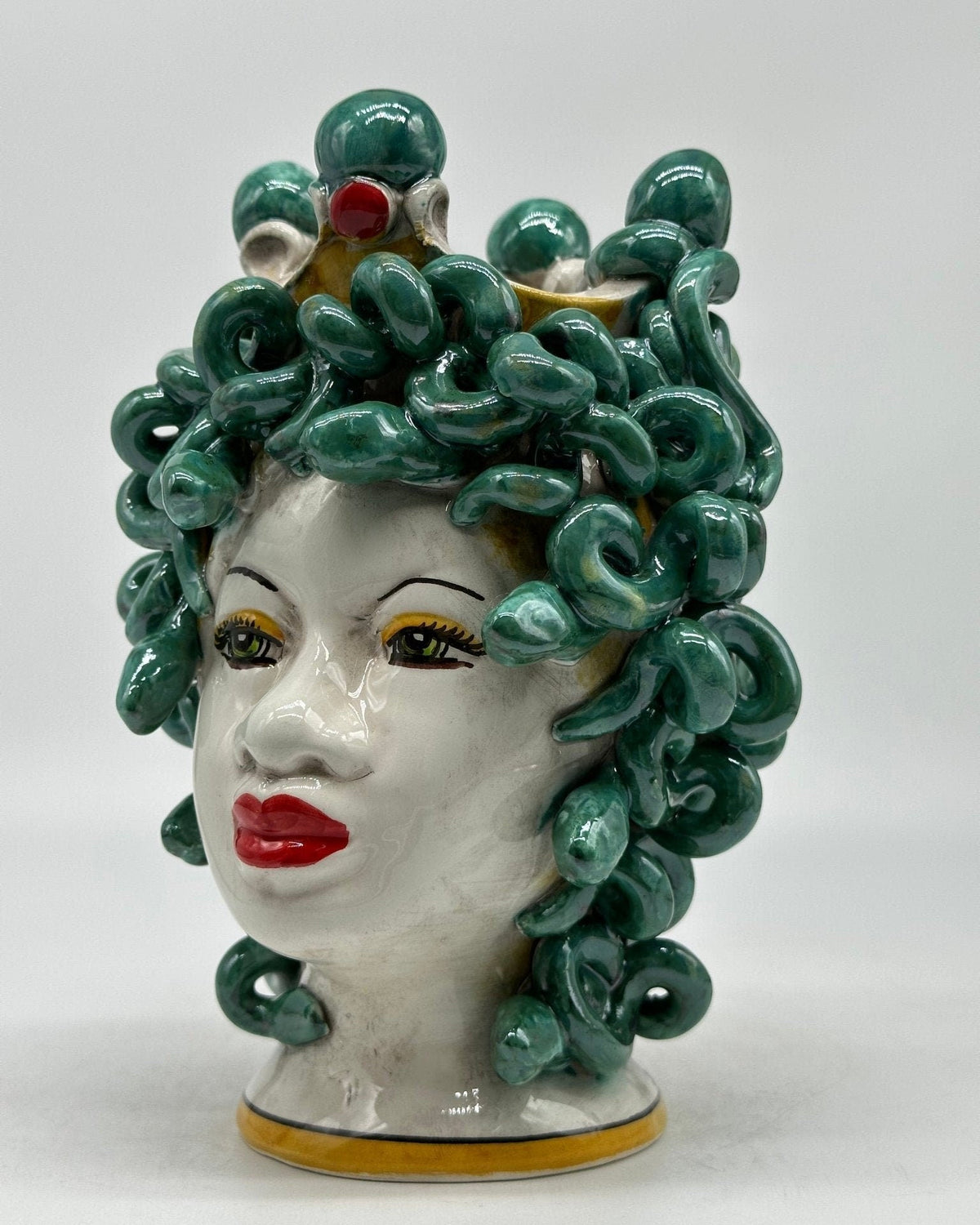 Testa Mitologica Medusa Ceramica Caltagirone cm H.20 L.15 Artigianale - DD CERAMICHE SICILIANE