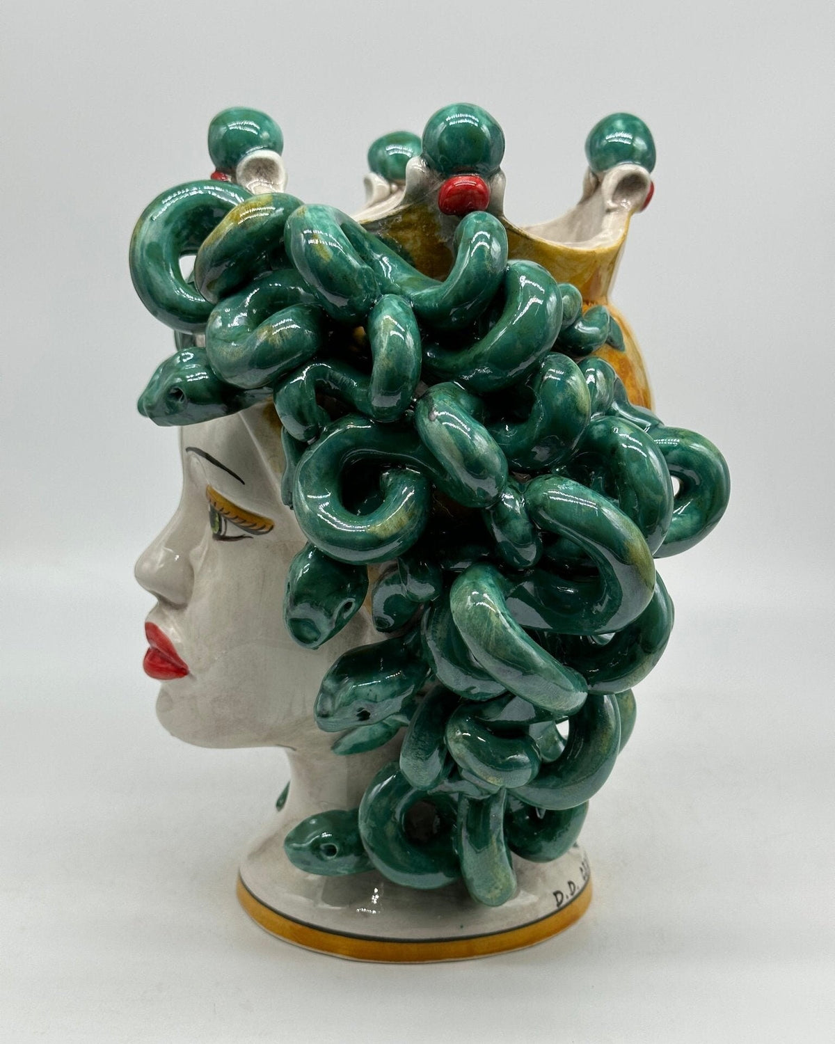 Testa Mitologica Medusa Ceramica Caltagirone cm H.30 L.25 Artigianale - DD CERAMICHE SICILIANE