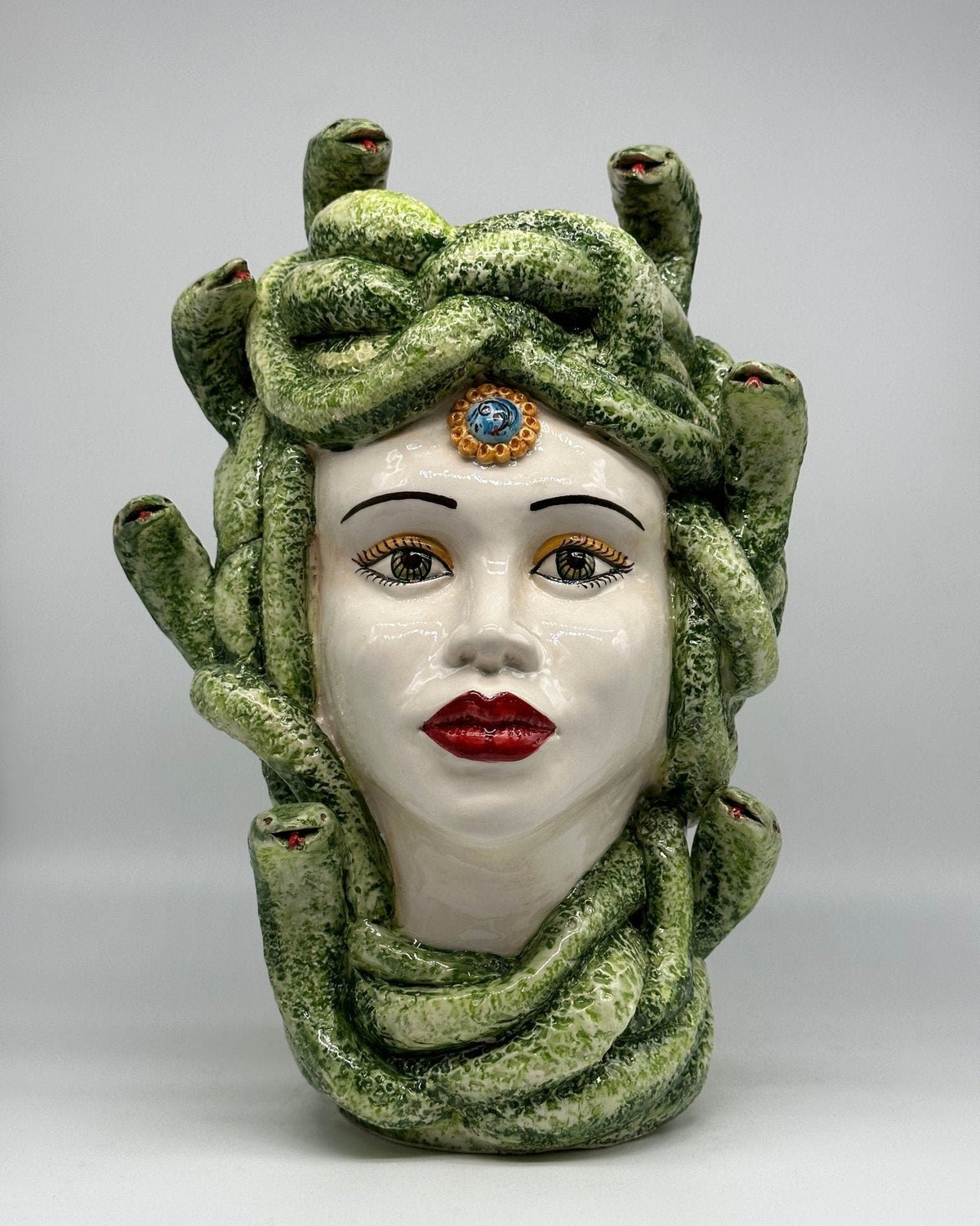 Testa Mitologica Medusa Ceramica Caltagirone cm H.38 L.25 Artigianale Verde - DD CERAMICHE SICILIANE