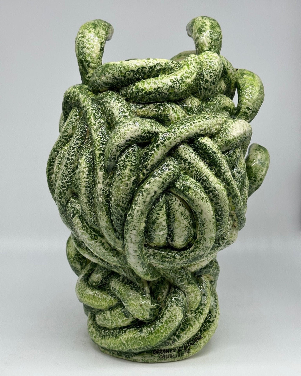 Testa Mitologica Medusa Ceramica Caltagirone cm H.38 L.25 Artigianale Verde - DD CERAMICHE SICILIANE