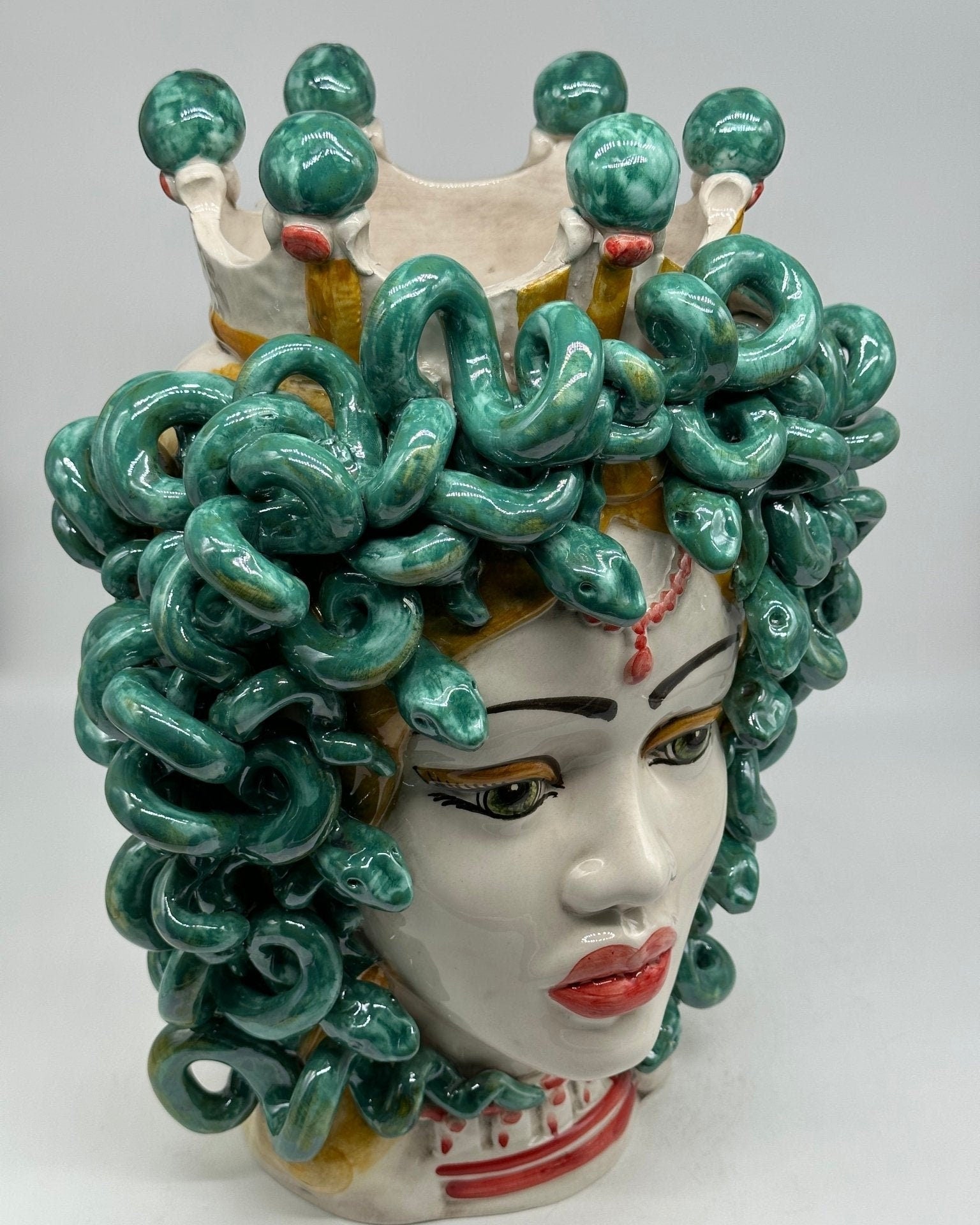 Testa Mitologica Medusa Ceramica Caltagirone cm H.40 L.30 Artigianale - DD CERAMICHE SICILIANE