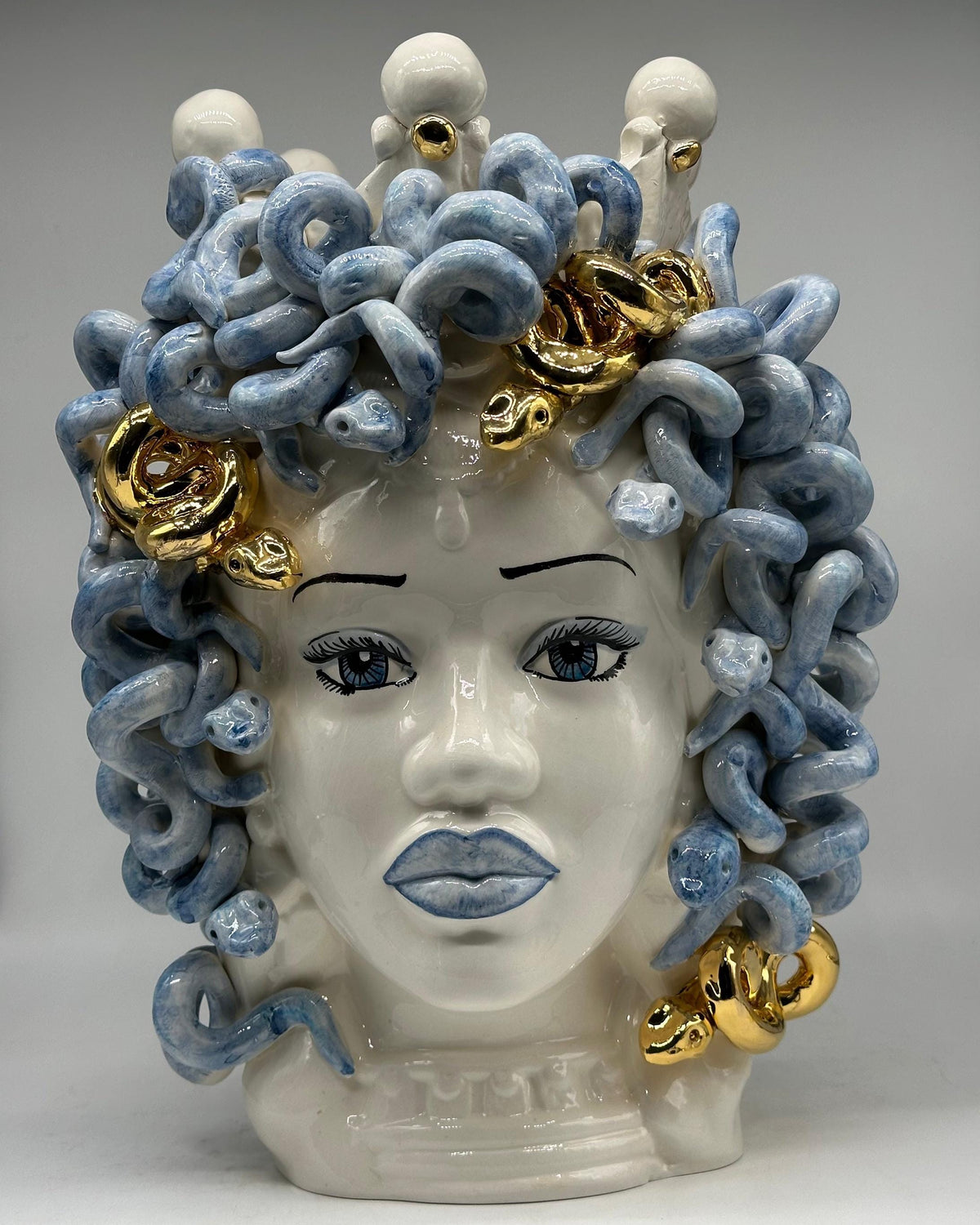 Testa Mitologica Medusa “Luxury” Ceramica Caltagirone cm H.40 L.30 Artigianale - TESTA DI MORO