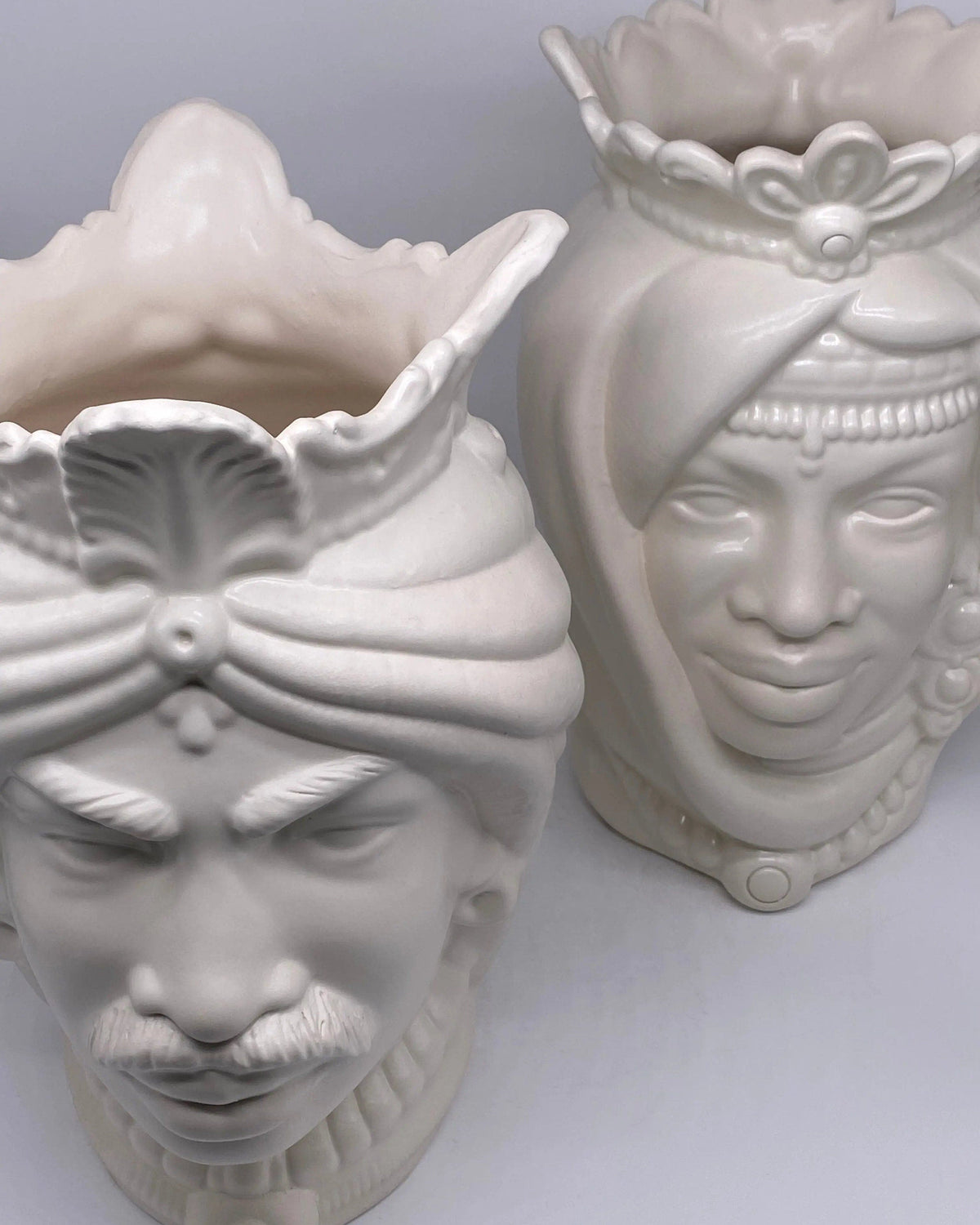 Teste di Moro Afro Ceramica Caltagirone cm H.35 L.23 Artigianale Bianco Opaco DD CERAMICHE SICILIANE