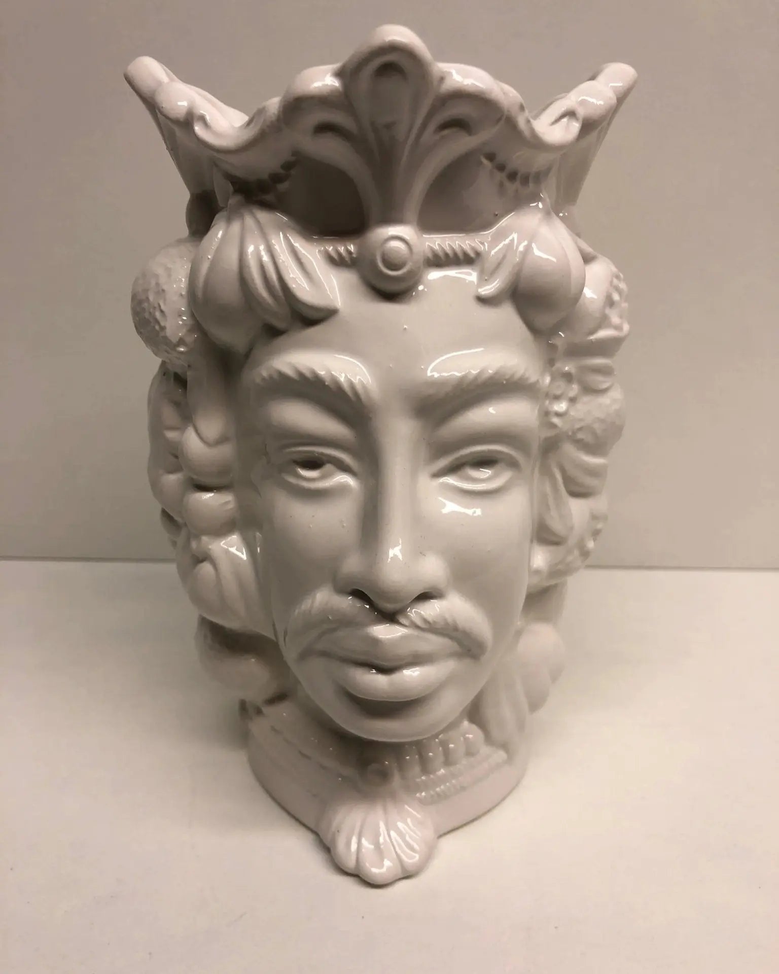 Teste di Moro Afro Frutta Ceramica Caltagirone cm H.18 L.12 Artigianale Bianco Lucido - DD CERAMICHE SICILIANE