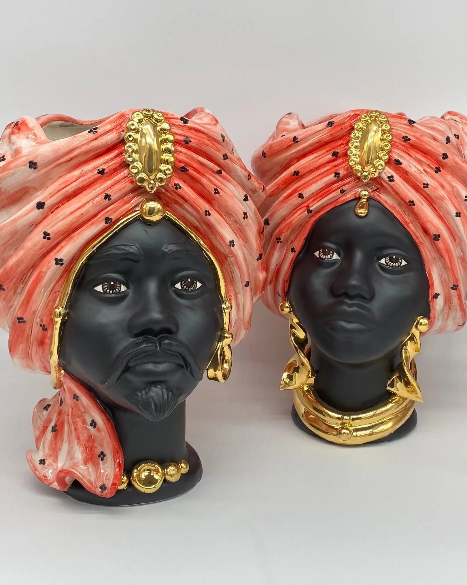 Teste di Moro Atena Ceramica Caltagirone cm H.30 L.23 Artigianale Rosso Pois Nero Oro DD CERAMICHE SICILIANE