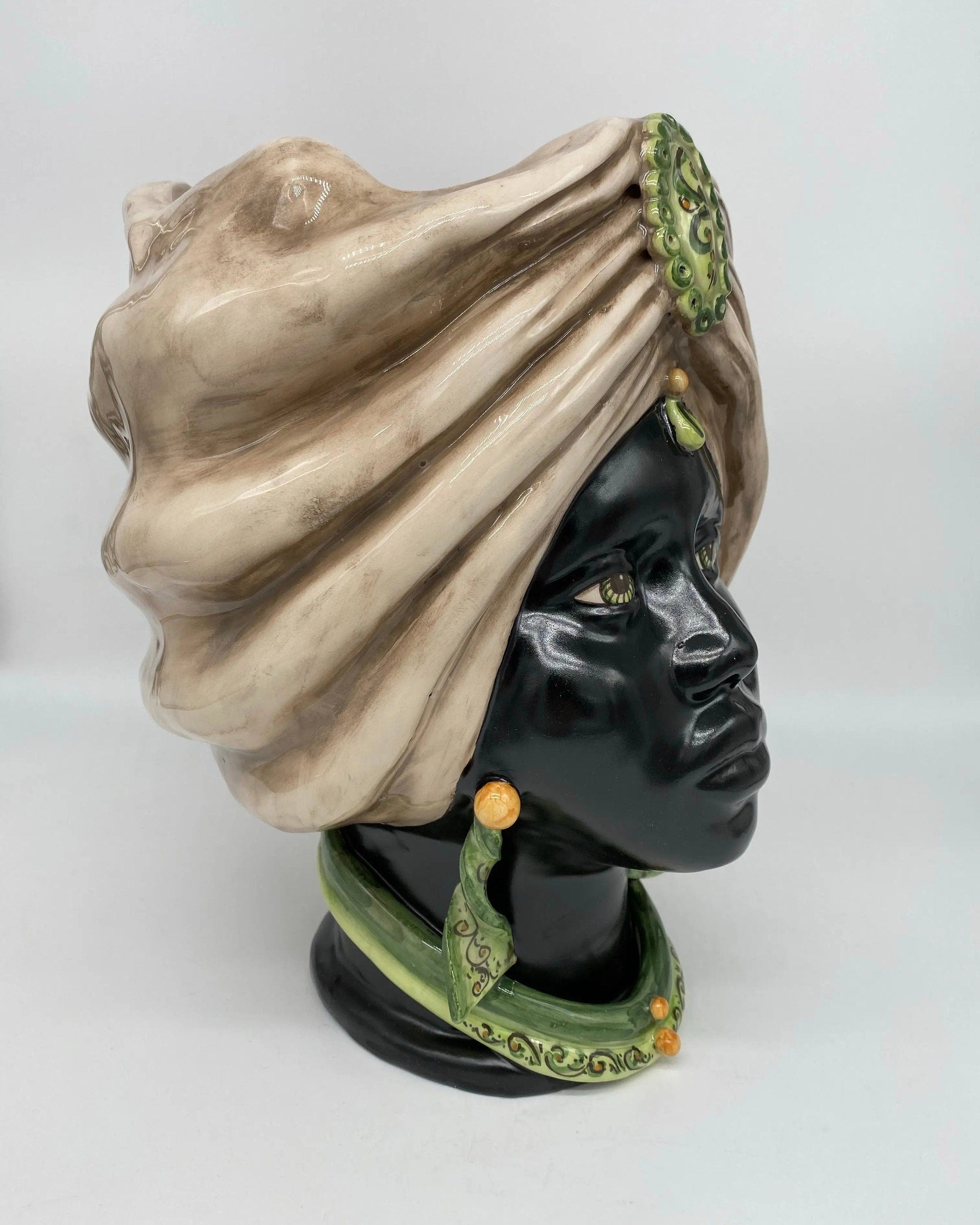 Teste di Moro Atena Ceramica Caltagirone cm H.30 L.23 Artigianale Écru Nero Verde DD CERAMICHE SICILIANE