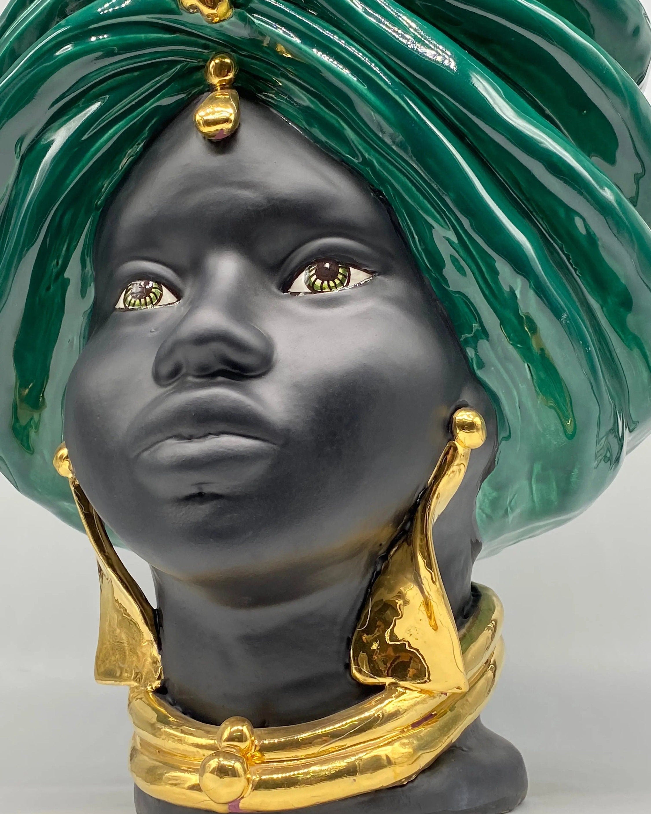 Teste di Moro Atena Ceramica Caltagirone cm H.40 L.28 Artigianale Verde Scuro Nero Oro DD CERAMICHE SICILIANE