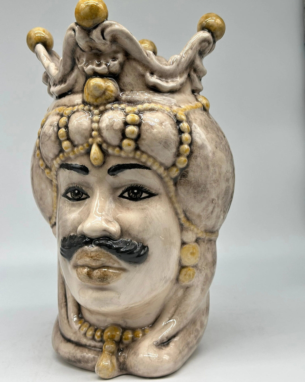 Teste di Moro Emiro Ceramica Caltagirone cm H.30 L.18 Artigianale Écru Sfere Giallo DD CERAMICHE SICILIANE