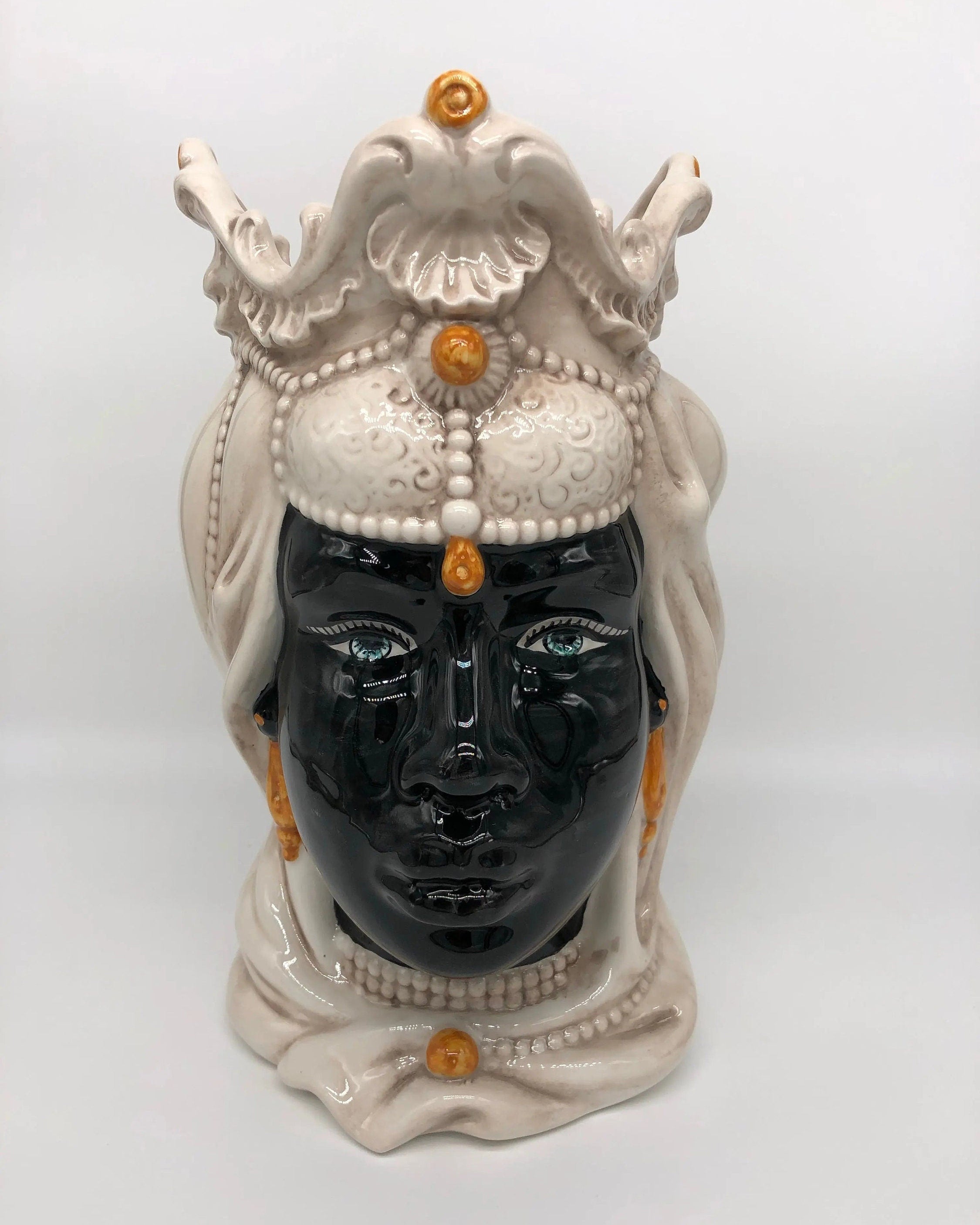 Teste di Moro Emiro Ceramica Caltagirone cm H.30 L.18 Artigianale Écru Sfere Arancio DD CERAMICHE SICILIANE