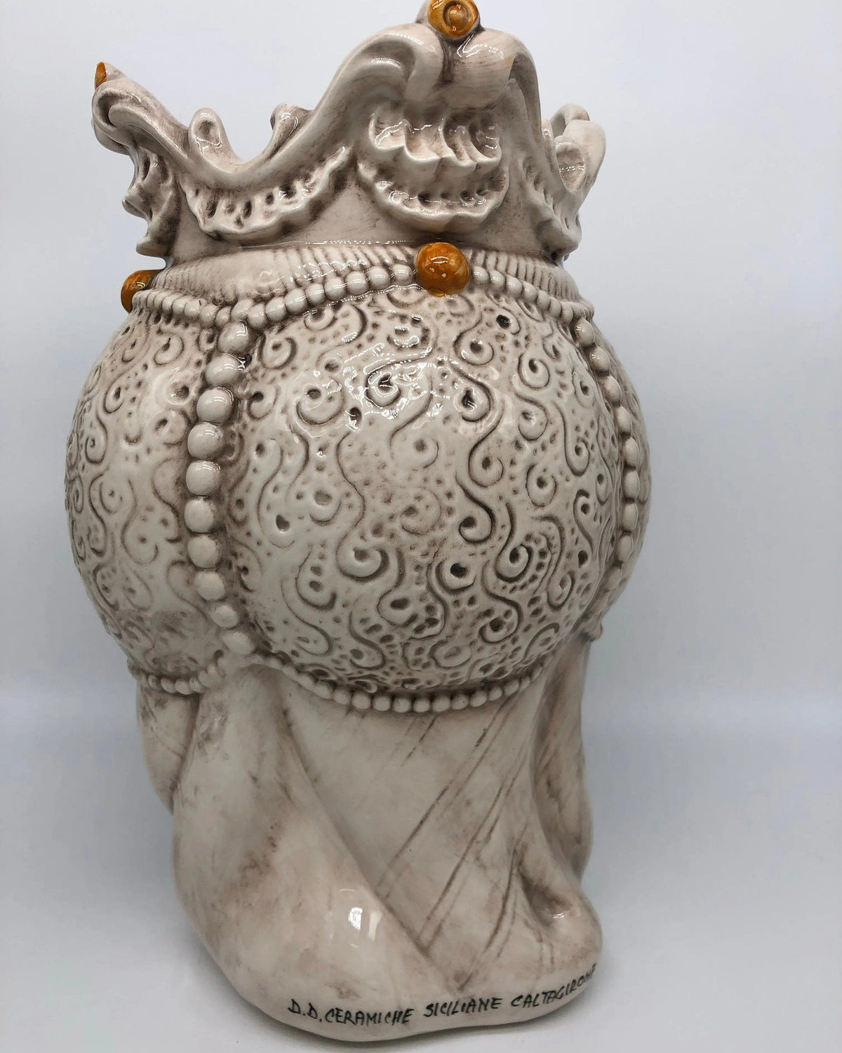 Teste di Moro Emiro Ceramica Caltagirone cm H.30 L.18 Artigianale Écru Sfere Arancio DD CERAMICHE SICILIANE