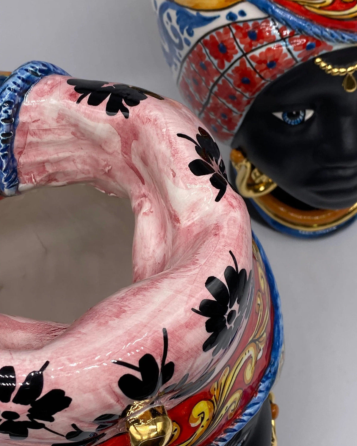 Teste di Moro Horus Ceramica Caltagirone cm H.30 L.18 Artigianale Decorazione “Carretto” DD CERAMICHE SICILIANE