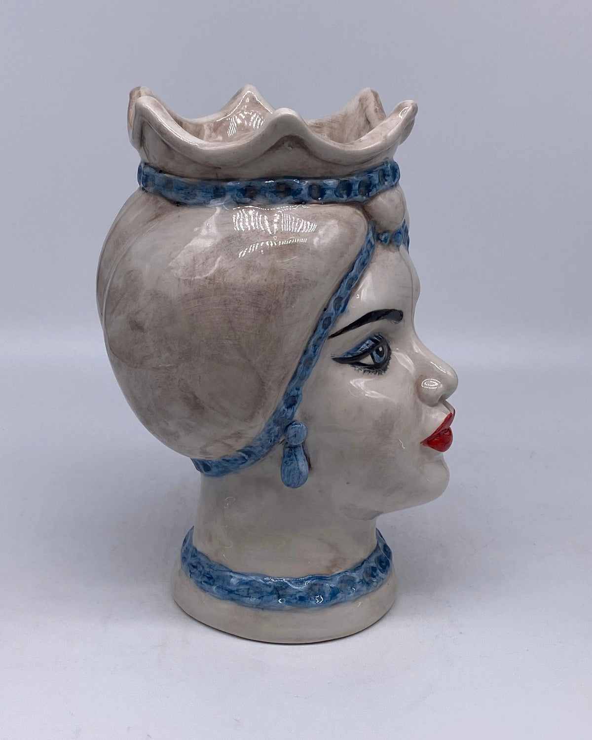 Teste di Moro Luis Ceramica Caltagirone cm H.22 L.15 Artigianale Turbante Liscio Écru Blu DD CERAMICHE SICILIANE