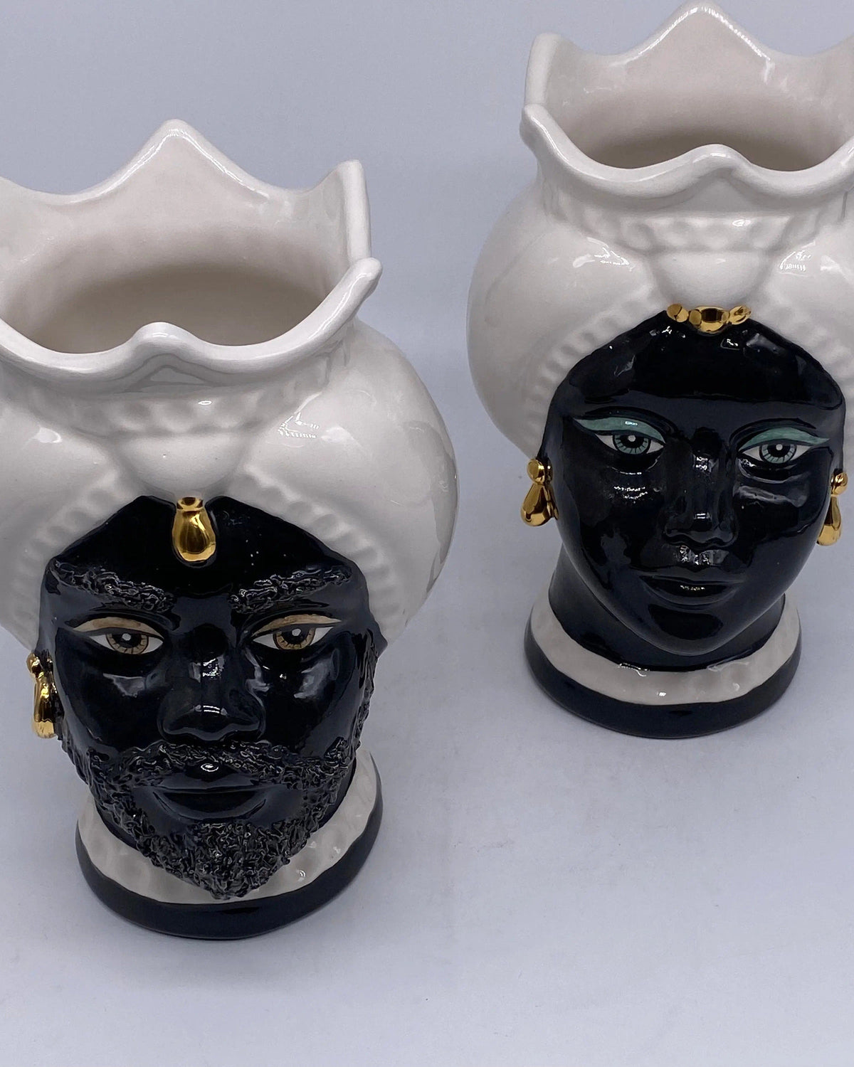 Teste di Moro Luis Ceramica Caltagirone cm H.22 L.15 Artigianale Turbante Liscio Bianco Nero Oro DD CERAMICHE SICILIANE