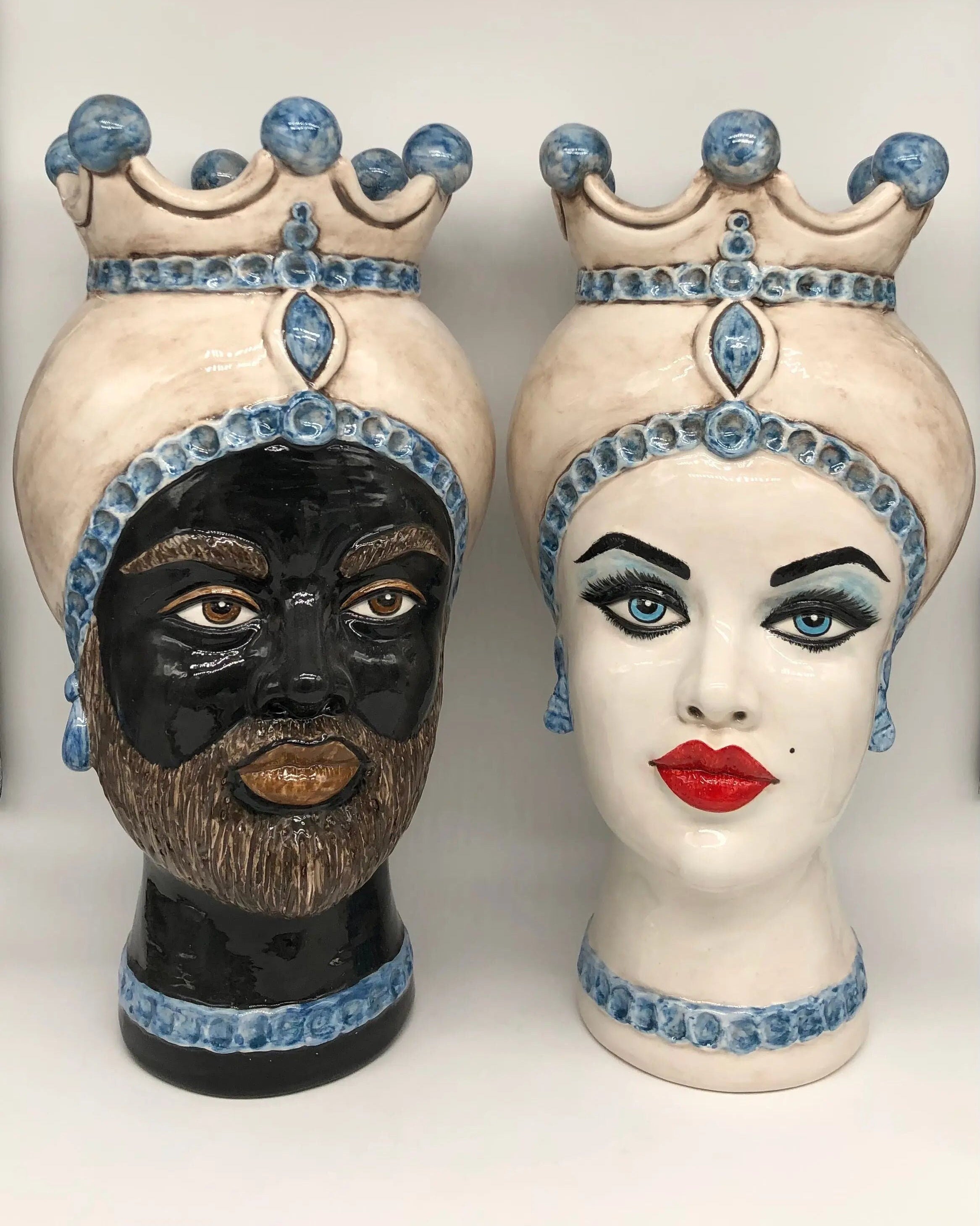 Teste di Moro Luis Ceramica Caltagirone cm H.44 L.23 Artigianale Turbante Liscio Écru Azzurro DD CERAMICHE SICILIANE