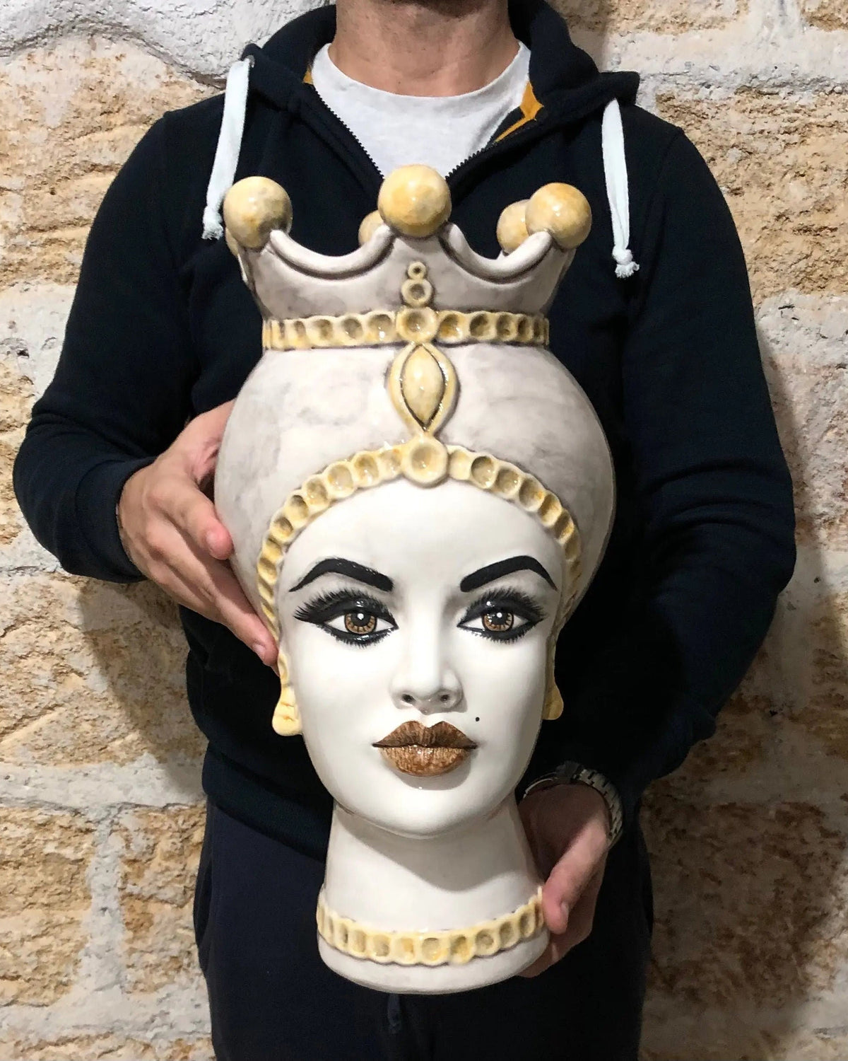Teste di Moro Luis Ceramica Caltagirone cm H.44 L.23 Artigianale Turbante Liscio Écru Giallo DD CERAMICHE SICILIANE
