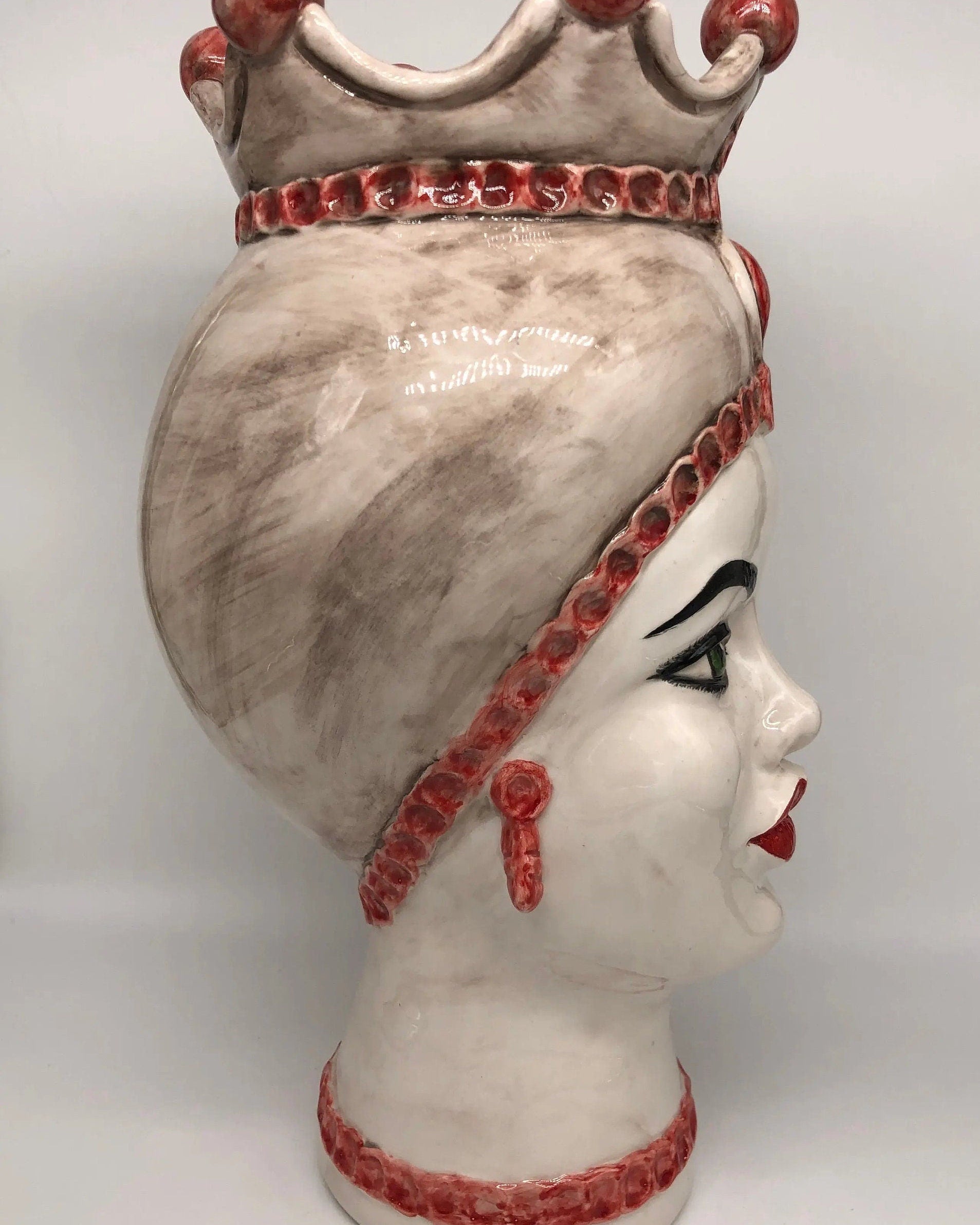 Teste di Moro Luis Ceramica Caltagirone cm H.44 L.23 Artigianale Turbante Liscio Écru Rosso DD CERAMICHE SICILIANE