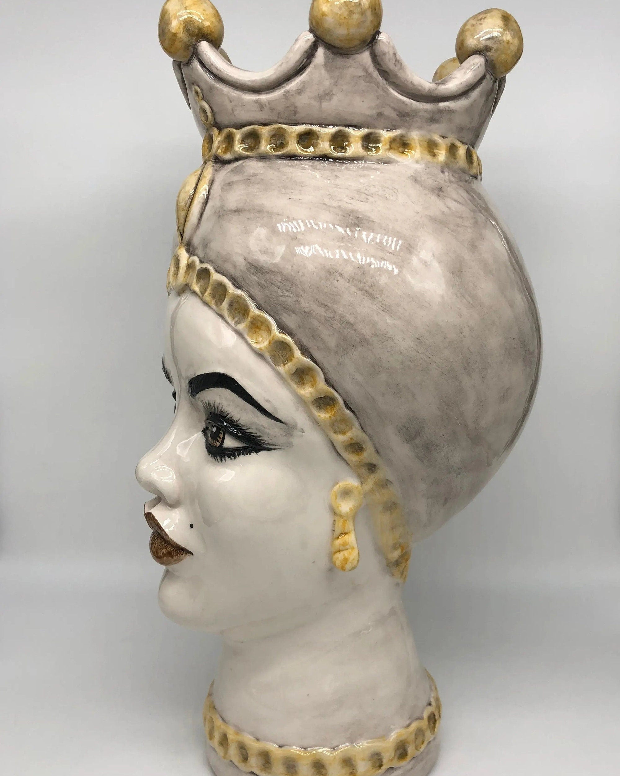 Teste di Moro Luis Ceramica Caltagirone cm H.44 L.23 Artigianale Turbante Liscio Écru Giallo DD CERAMICHE SICILIANE