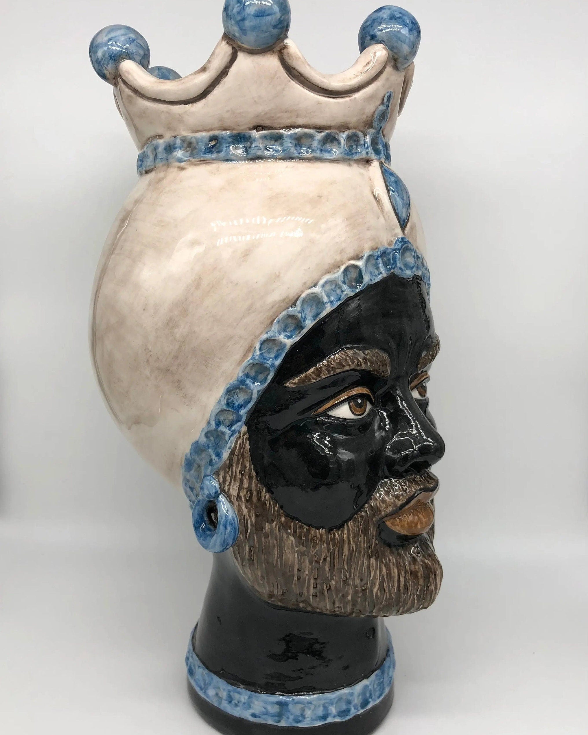 Teste di Moro Luis Ceramica Caltagirone cm H.44 L.23 Artigianale Turbante Liscio Écru Azzurro DD CERAMICHE SICILIANE