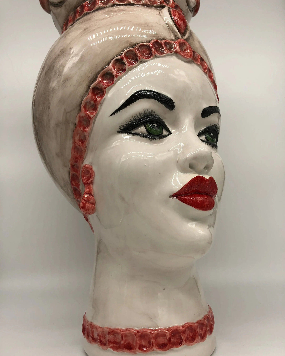 Teste di Moro Luis Ceramica Caltagirone cm H.44 L.23 Artigianale Turbante Liscio Écru Rosso DD CERAMICHE SICILIANE