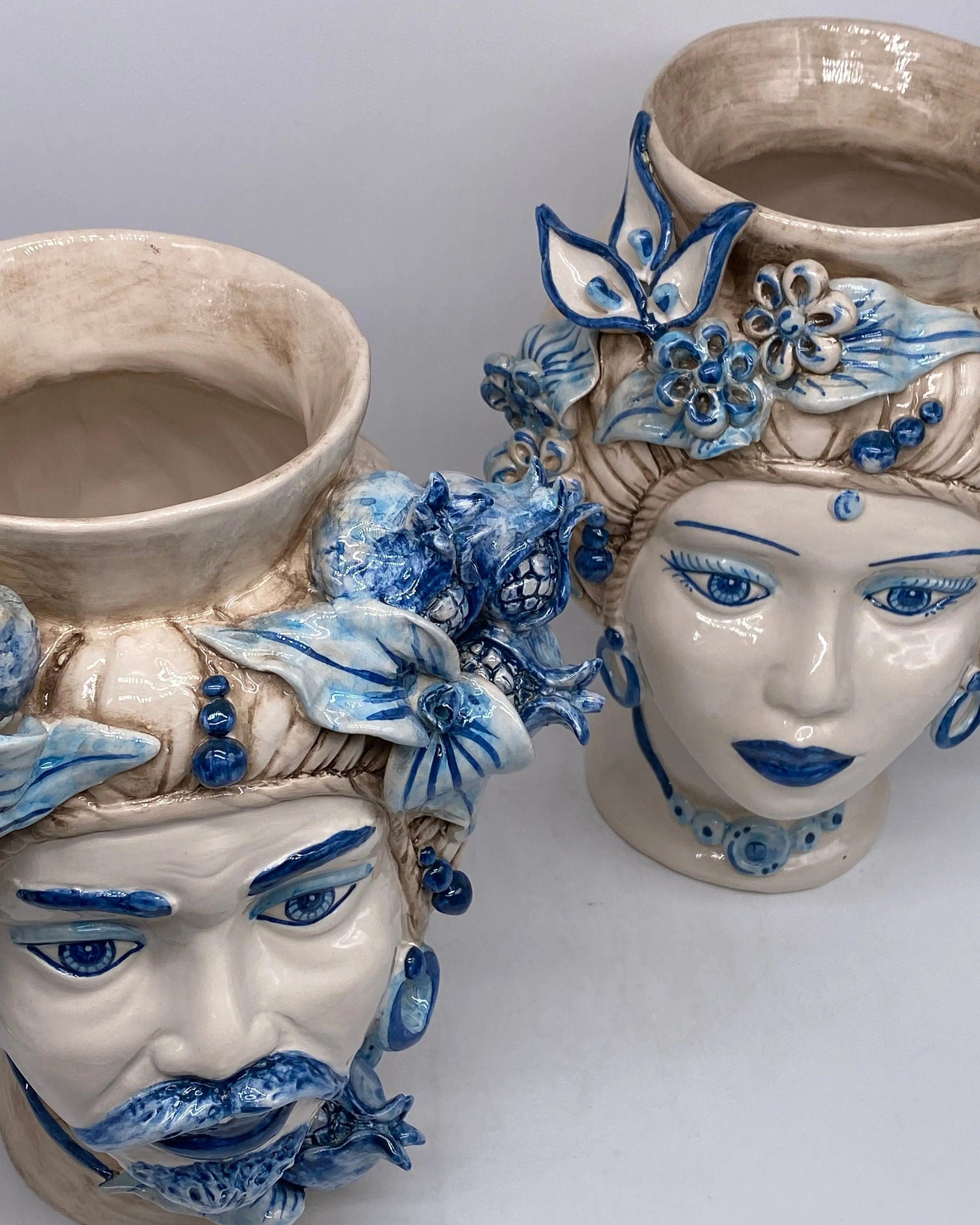 Teste di Moro Mediterraneo Ceramica Caltagirone cm H.29 L.22 Artigianale Bicolore Blu DD CERAMICHE SICILIANE