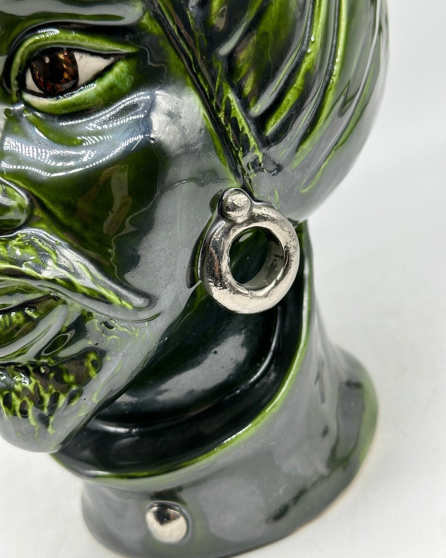 Teste di Moro Mediterraneo Ceramica Caltagirone cm H.29 L.22 Artigianale Verde Platino - DD CERAMICHE SICILIANE
