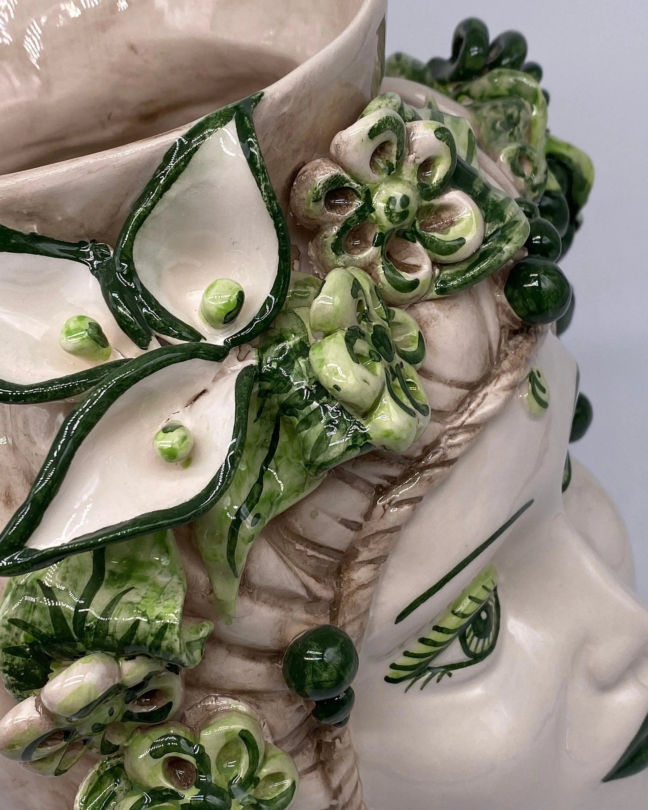 Teste di Moro Mediterraneo Ceramica Caltagirone cm H.29 L.22 Artigianale Bicolore Verde DD CERAMICHE SICILIANE