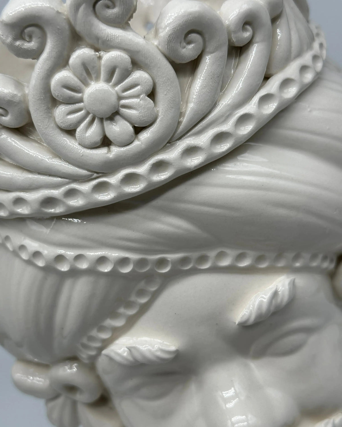 Teste di Moro Moresca Ceramica Caltagirone cm H.28 L.19 Artigianale Monocolore Bianco - TESTA DI MORO