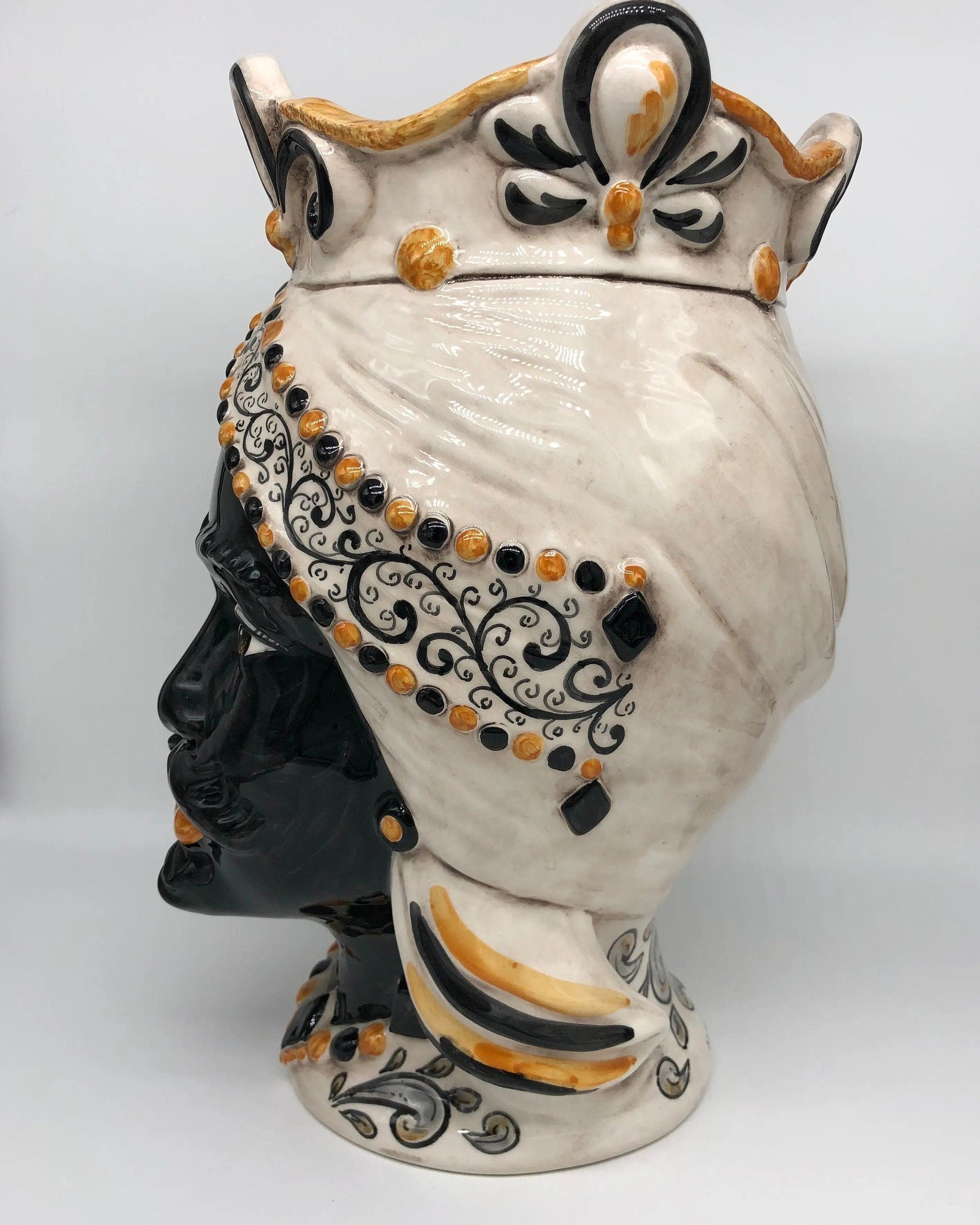 Teste di Moro Saturno Ceramica Caltagirone cm H.37 L.22 Artigianale Barocco Ocra Nero DD CERAMICHE SICILIANE