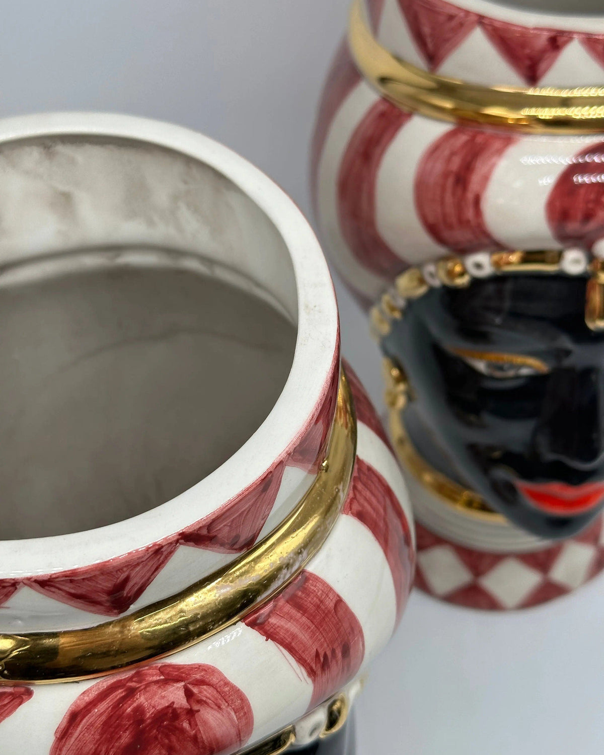 Teste di Moro Token Ceramica Caltagirone cm H.31 L.18 Artigianale Bianco Bordeaux Oro DD CERAMICHE SICILIANE