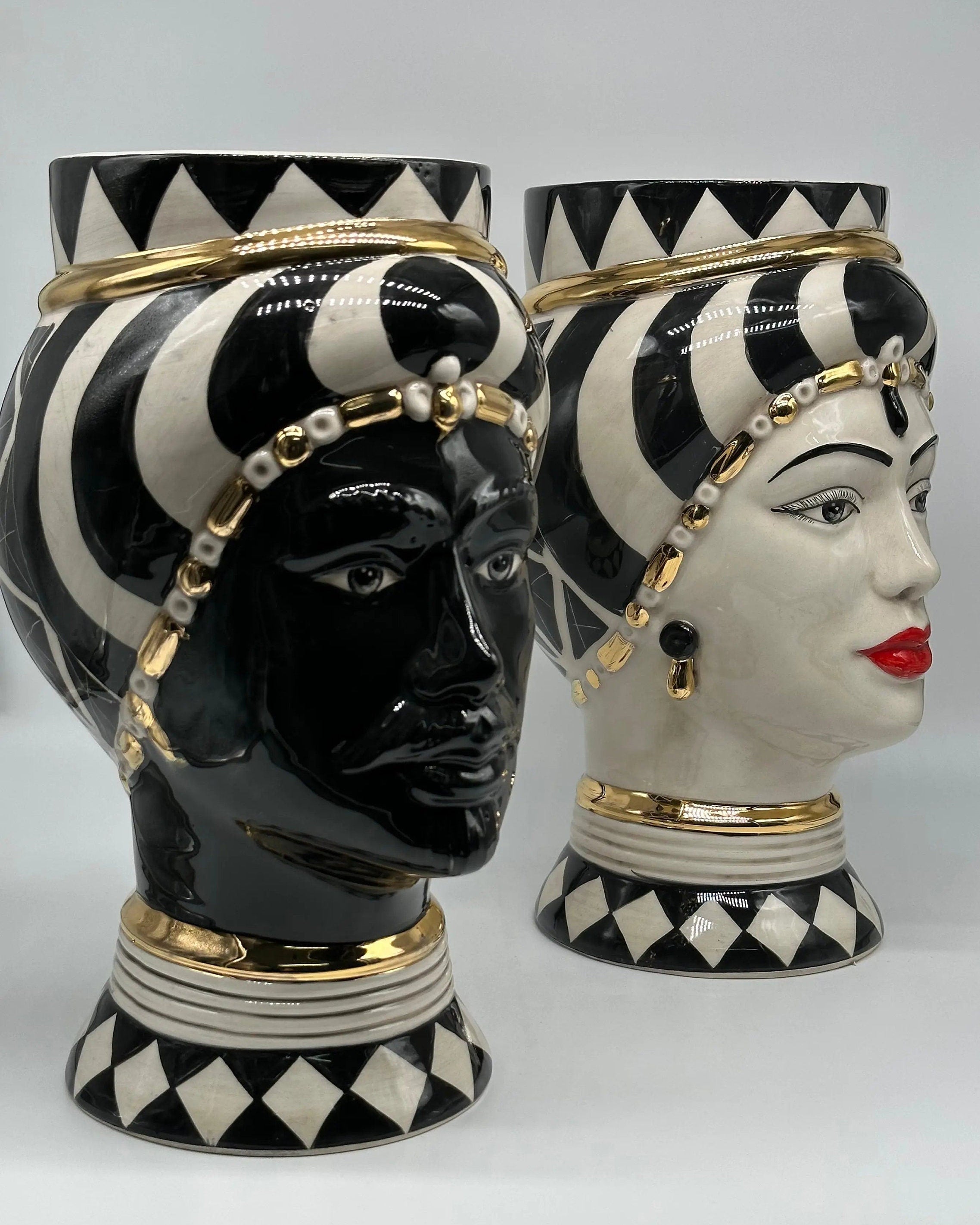 Teste di Moro Token Ceramica Caltagirone cm H.31 L.18 Artigianale Bianco Nero Oro DD CERAMICHE SICILIANE