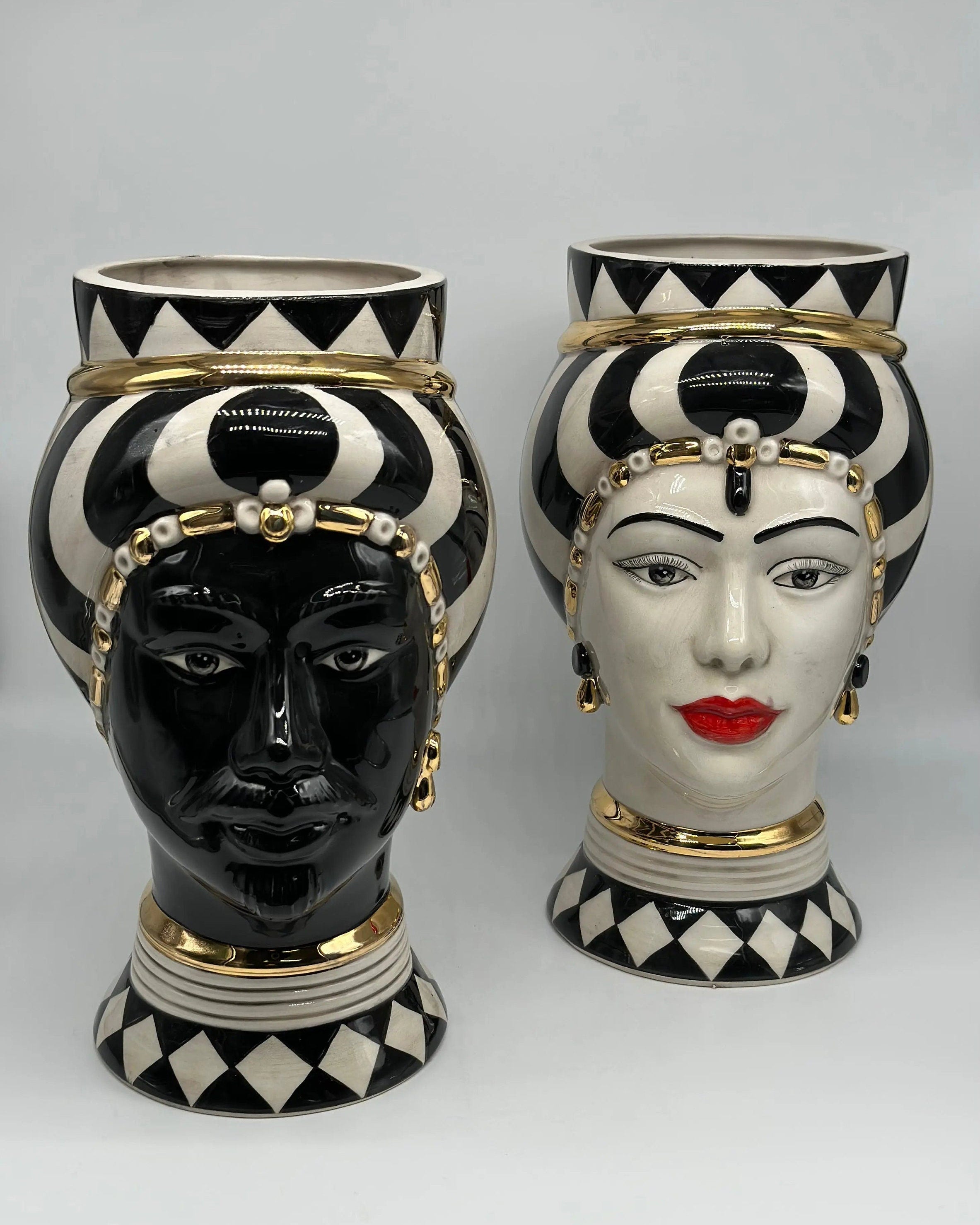 Teste di Moro Token Ceramica Caltagirone cm H.31 L.18 Artigianale Bianco Nero Oro DD CERAMICHE SICILIANE